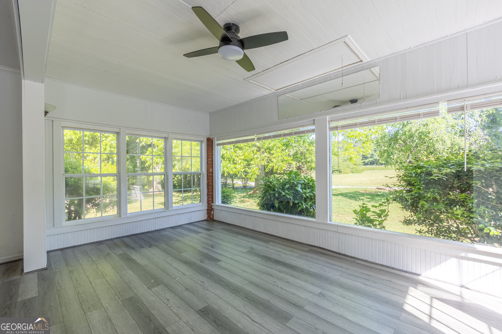 4 bedroom, 3 bathroom, 2,400 sq ft single family residence for sale at 47 McGuire Road, Carrollton, GA 30117 — photo 3
