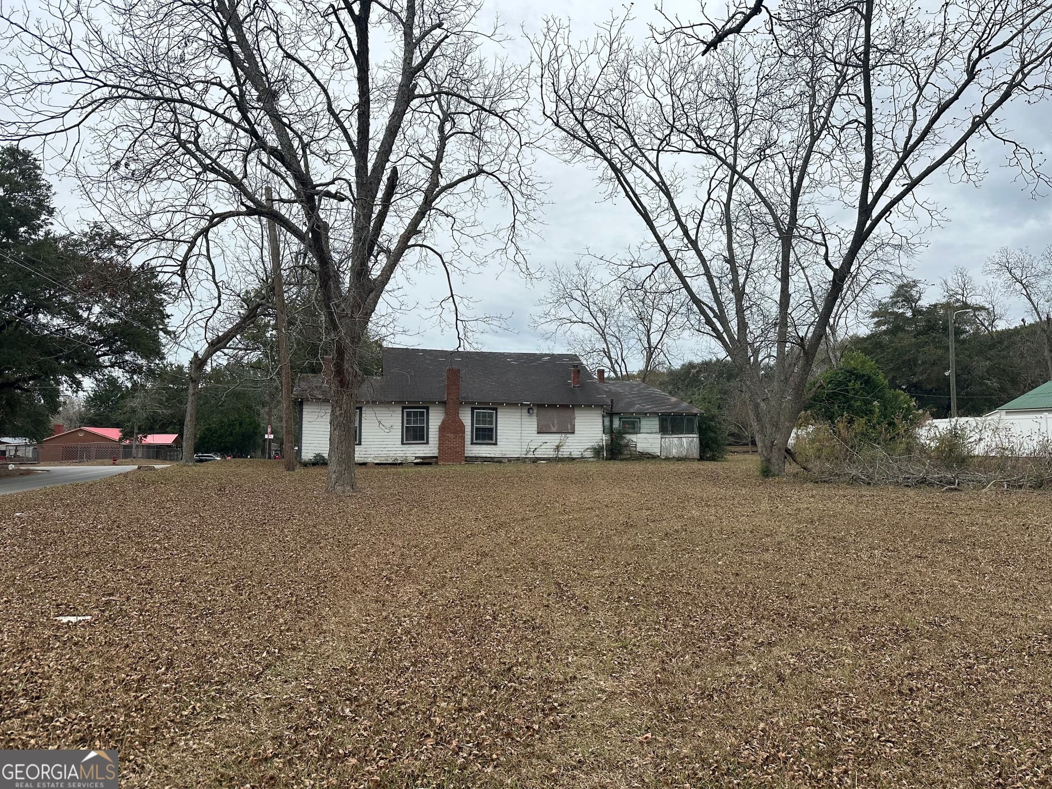 1 bedroom, 1 bathroom, 1,024 sq ft single family residence for sale at 5921 9th Avenue, Eastman, GA 31023 — photo 2