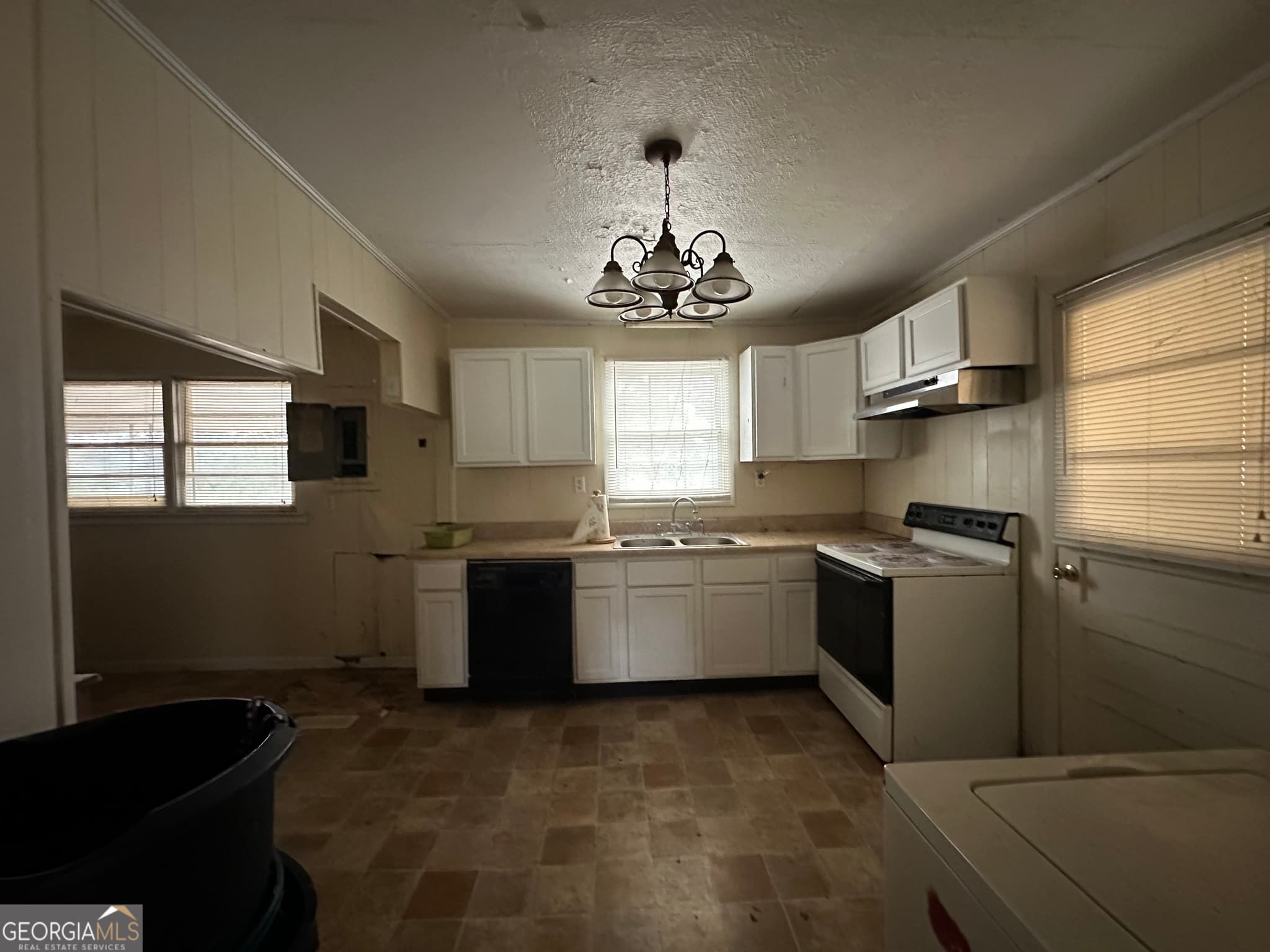 1 bedroom, 1 bathroom, 1,024 sq ft single family residence for sale at 5921 9th Avenue, Eastman, GA 31023 — photo 8