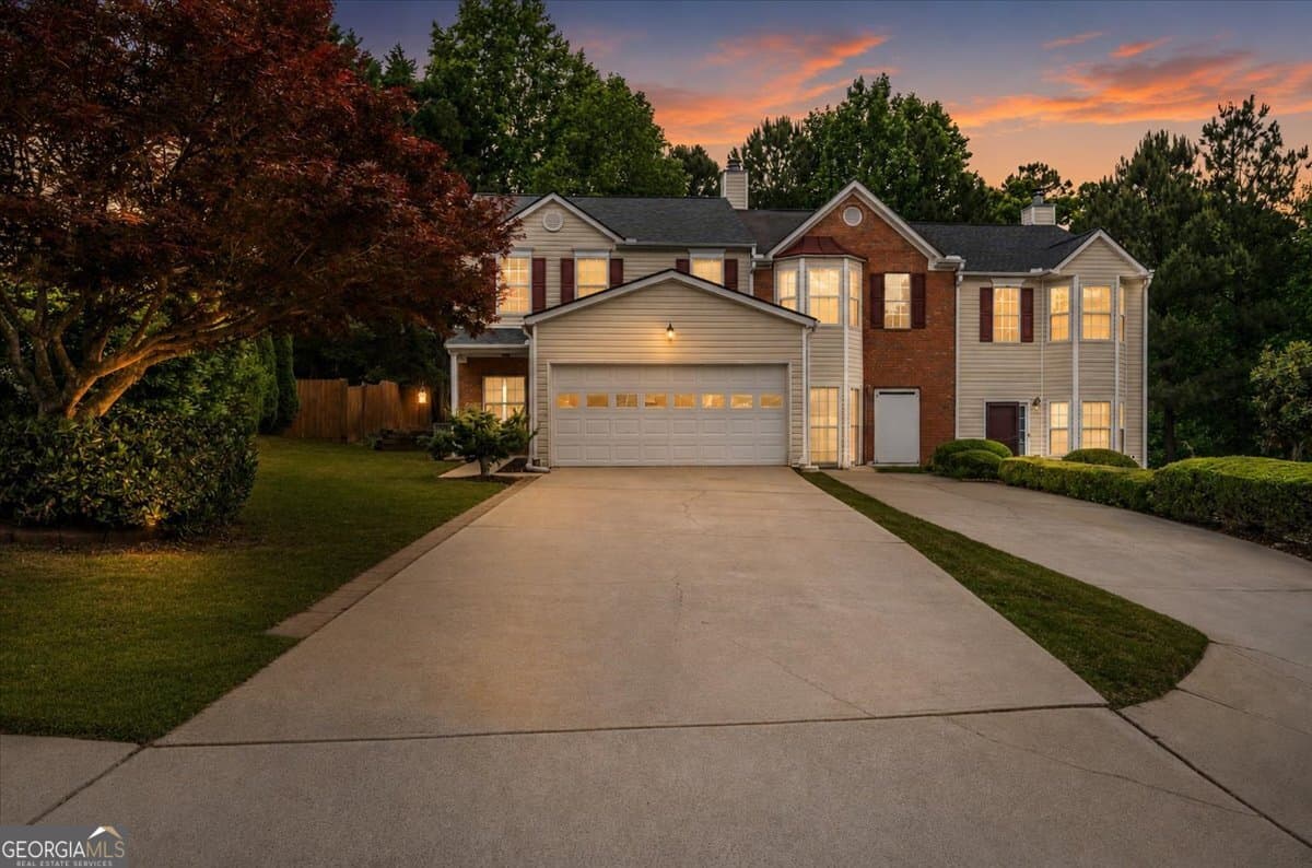 3 bedroom, 2.5 bathroom, 1,788 sq ft townhouse sold at 4935 Oak Meadow Lane, Oakwood, GA 30566