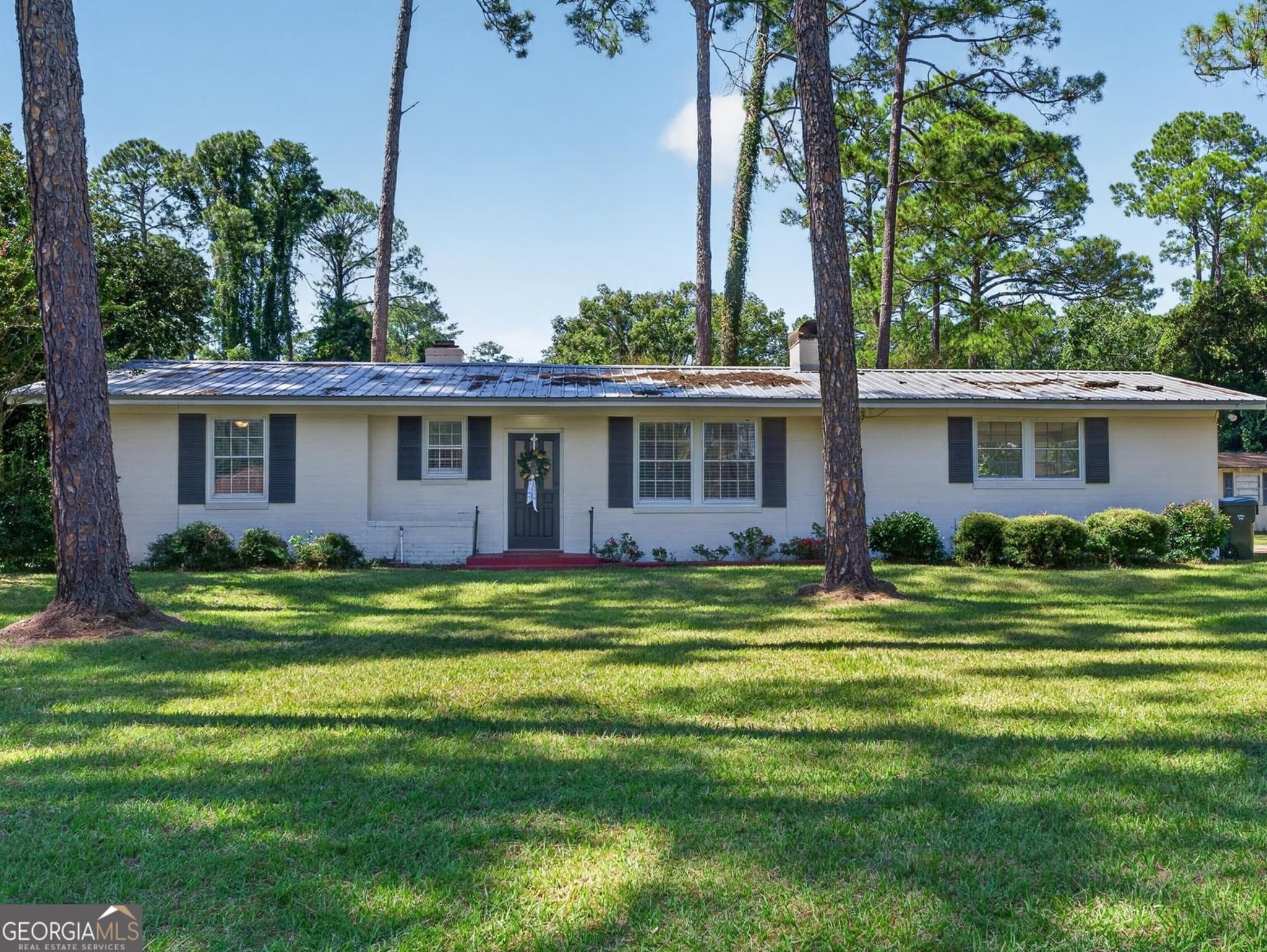 3 bedroom, 2 bathroom, 1,770 sq ft single family residence for sale at 1101 Suwanne Drive, Waycross, GA 31501 — photo 1 of 30