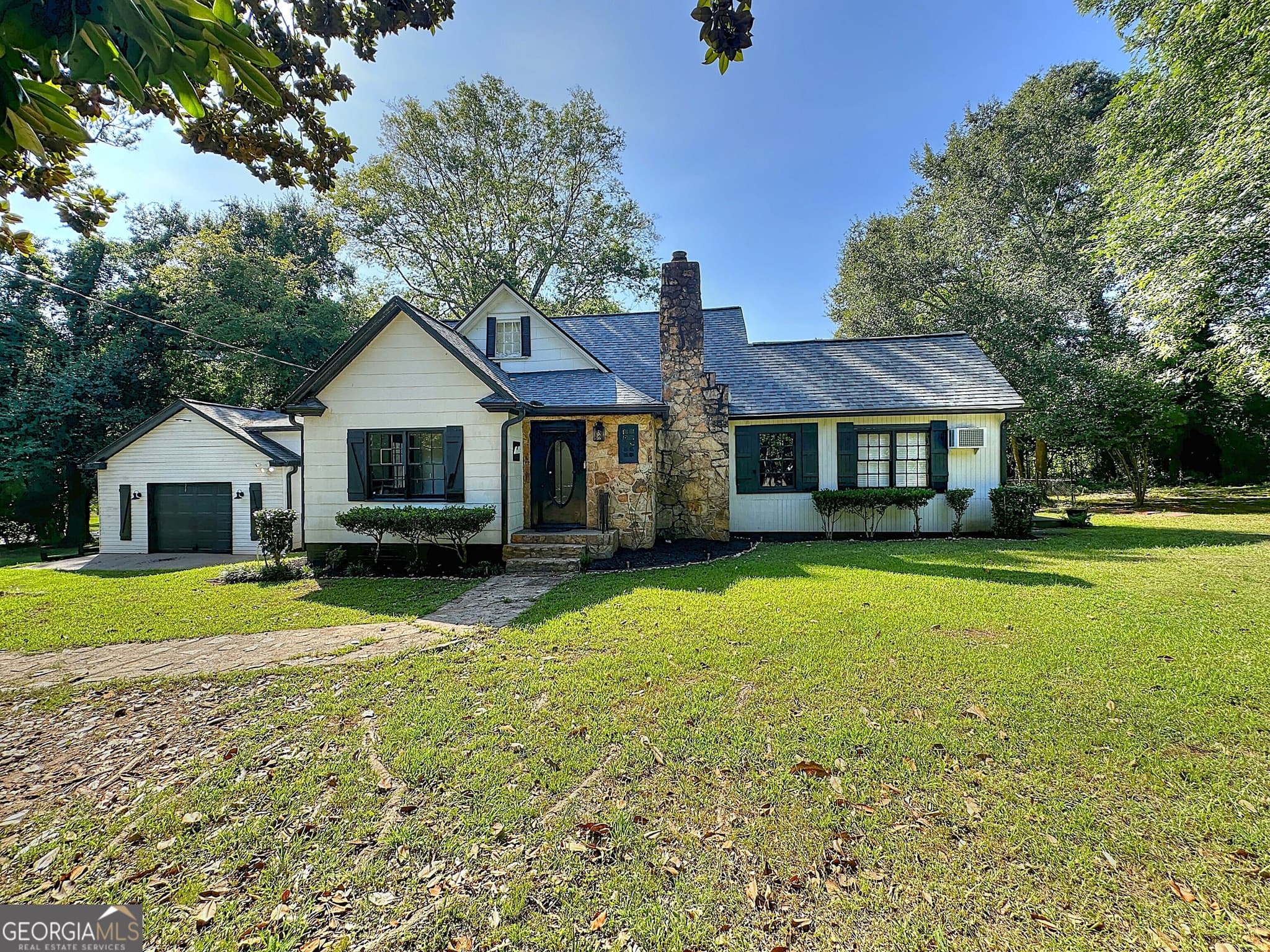 5 bedroom, 2 bathroom, 2,271 sq ft single family residence sold at 1805 Us Highway 29, West Point, GA 31833