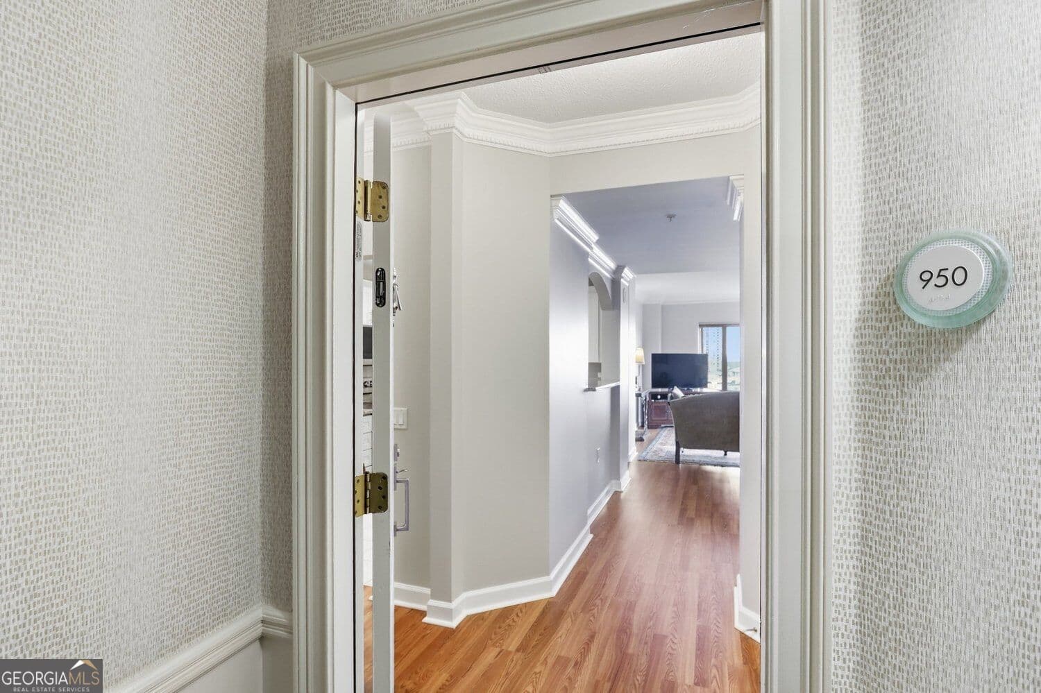 1 bedroom, 1.5 bathroom, 1,018 sq ft condominium for sale at 3475 Oak Valley Road 950, Atlanta, GA 30326 — photo 5