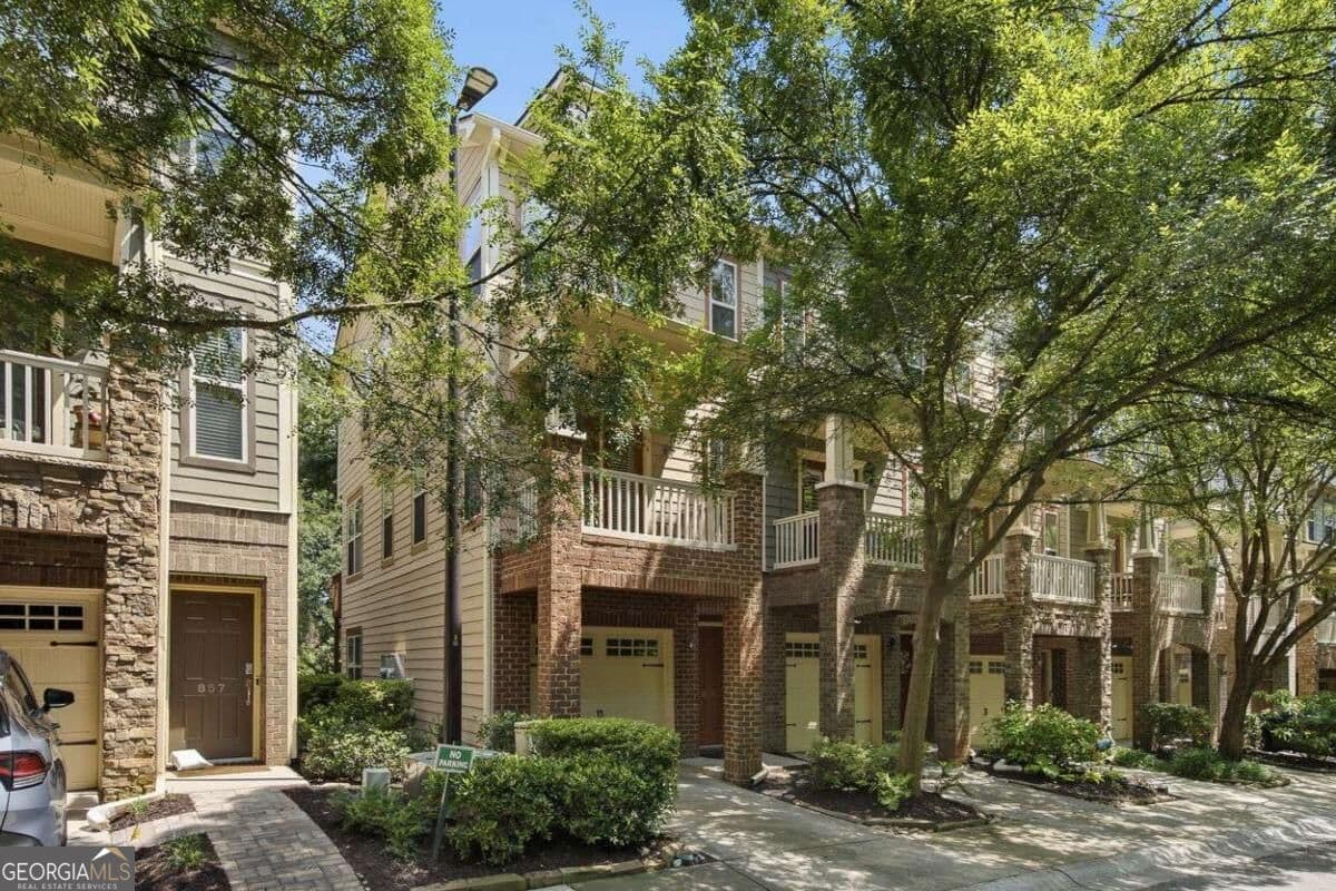 3 bedroom, 2.5 bathroom, 1,641 sq ft townhouse for sale at 855 Commonwealth Avenue, Atlanta, GA 30312 — photo 7