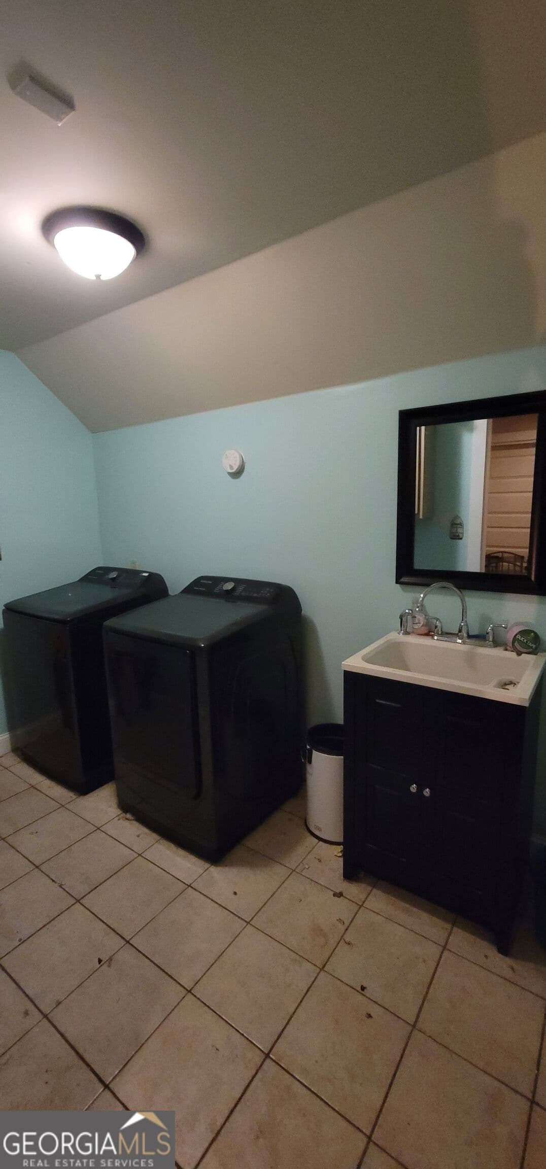 3 bedroom, 2.5 bathroom, 1,983 sq ft single family residence for sale at 558 Pearwood Road, Royston, GA 30662 — photo 8