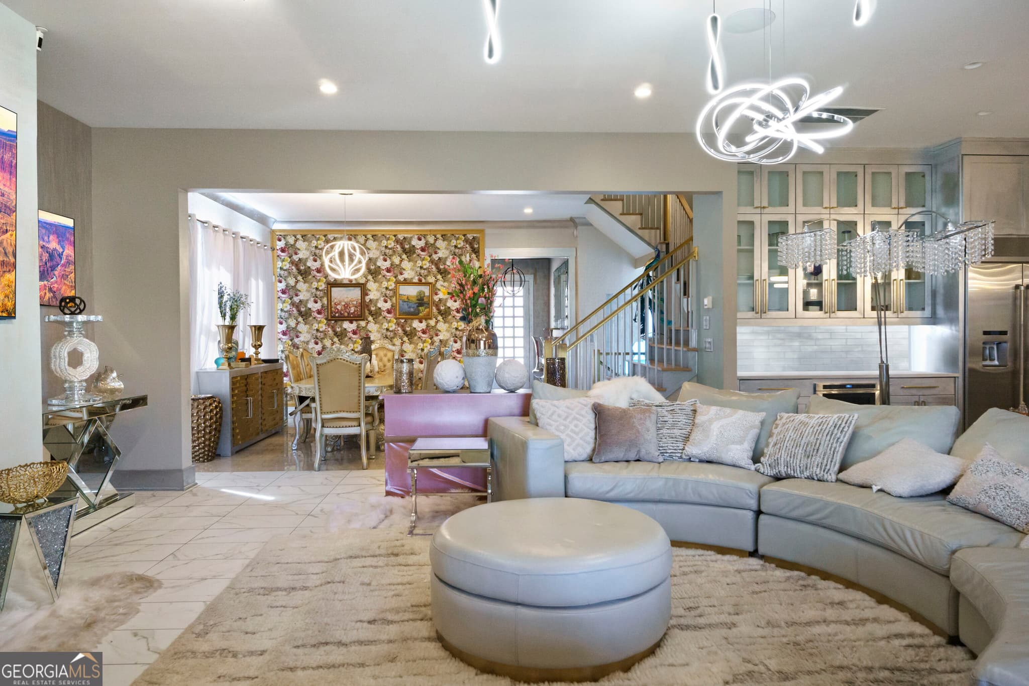5 bedroom, 4.5 bathroom, 5,306 sq ft single family residence for sale at 2981 Lookout Place, Atlanta, GA 30305 — photo 5