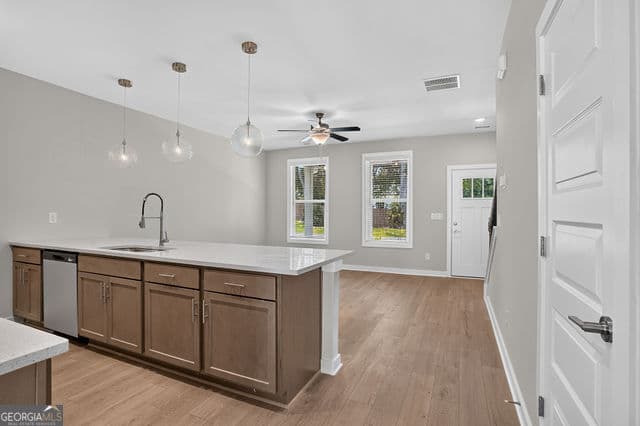 3 bedroom, 3 bathroom, 1,324 sq ft townhouse for sale at 245 Maddux Street LOT 19, Fayetteville, GA 30214 — photo 7