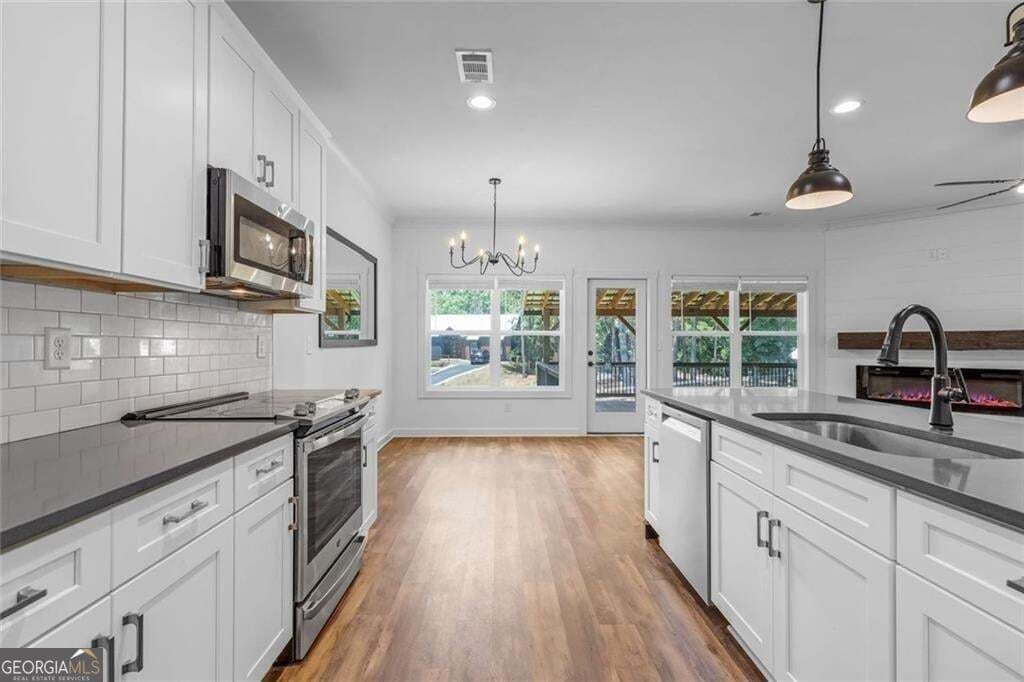 3 bedroom, 2.5 bathroom, 2,160 sq ft single family residence for sale at 5466 Whitehall Road, Lula, GA 30554 — photo 2