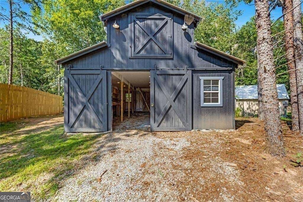 3 bedroom, 2.5 bathroom, 2,160 sq ft single family residence for sale at 5466 Whitehall Road, Lula, GA 30554 — photo 5