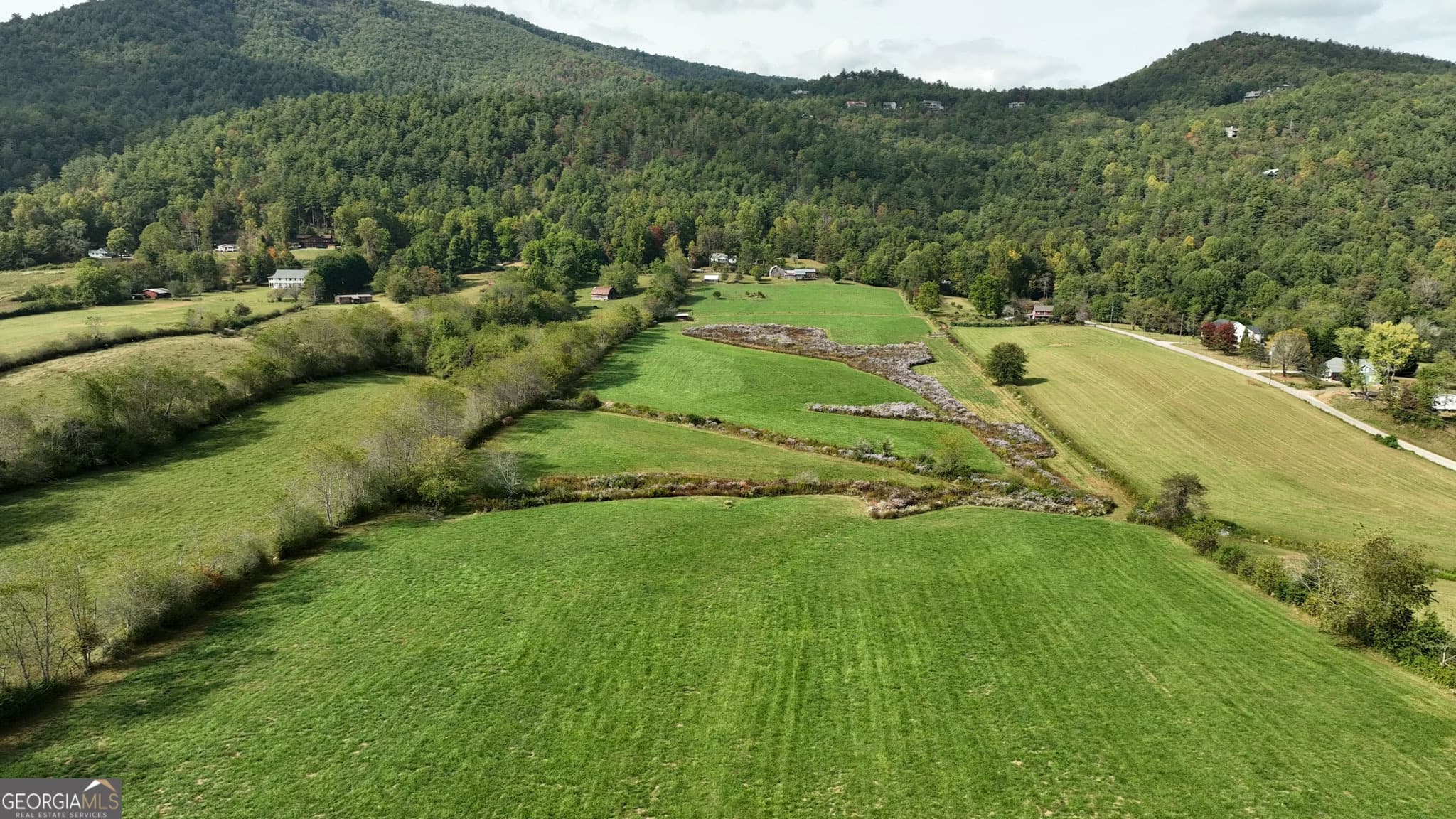 1 bedroom, 1 bathroom, 800 sq ft farm for sale at 5192 Wolffork Road, Rabun Gap, GA 30568 — photo 7