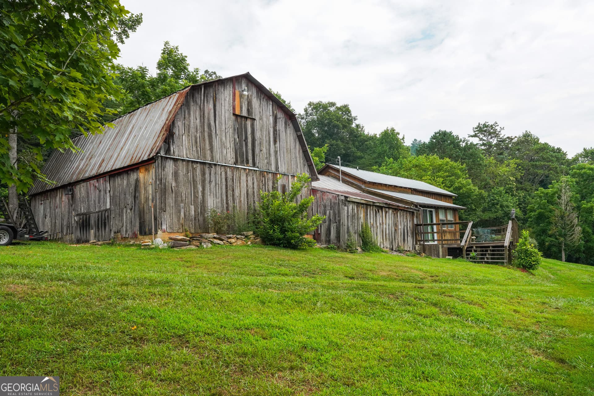 1 bedroom, 1 bathroom, 800 sq ft farm for sale at 5192 Wolffork Road, Rabun Gap, GA 30568 — photo 3