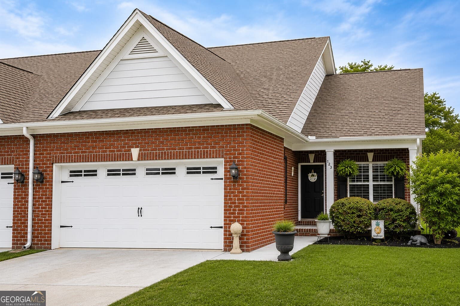 2 bedroom, 2.5 bathroom, 1,715 sq ft townhouse under contract at 123 Regency Circle, Pooler, GA 31322
