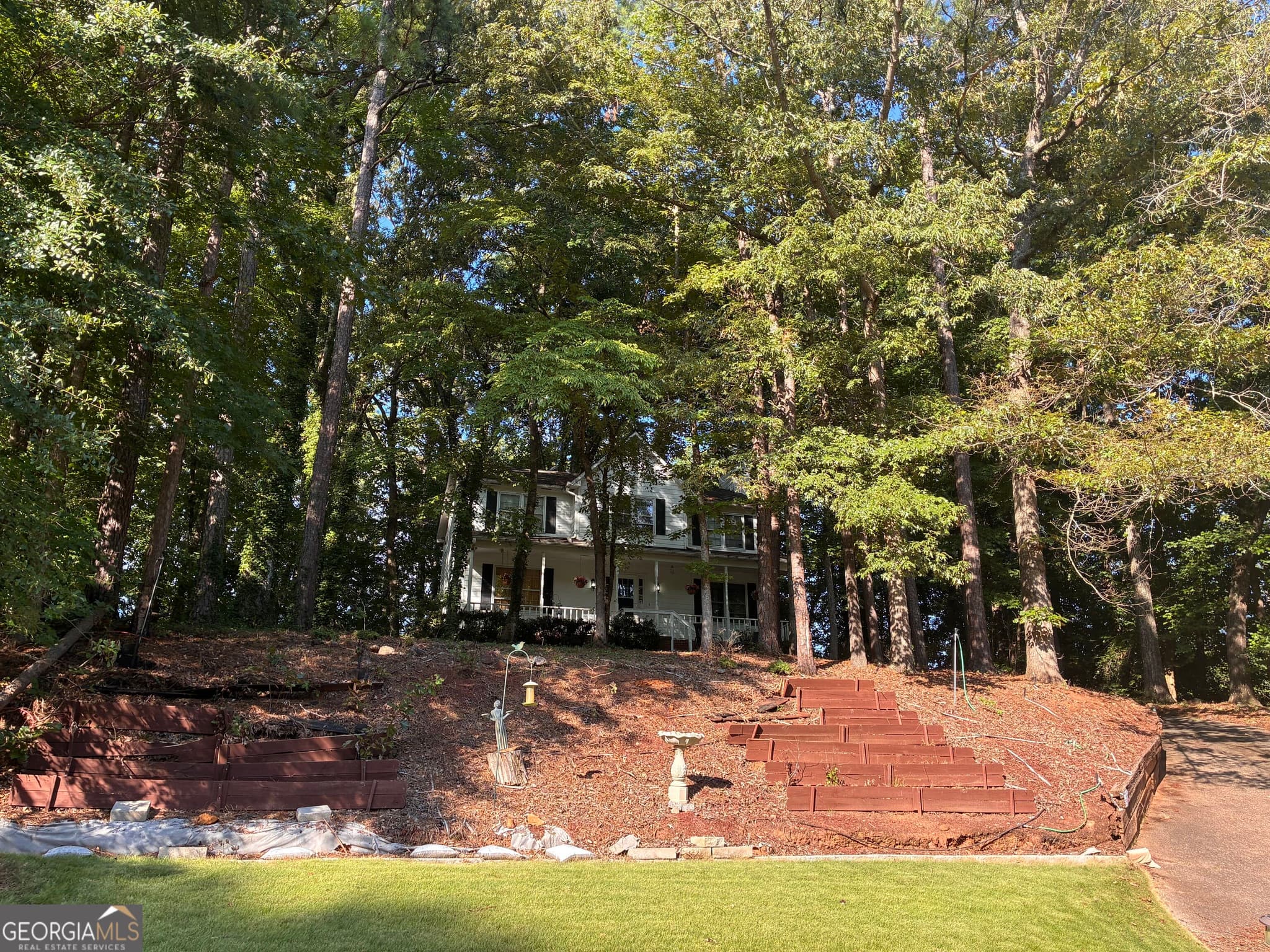 4 bedroom, 4.5 bathroom, 2,538 sq ft single family residence for sale at 1026 Knotts Pointe Drive, Woodstock, GA 30188 — photo 8