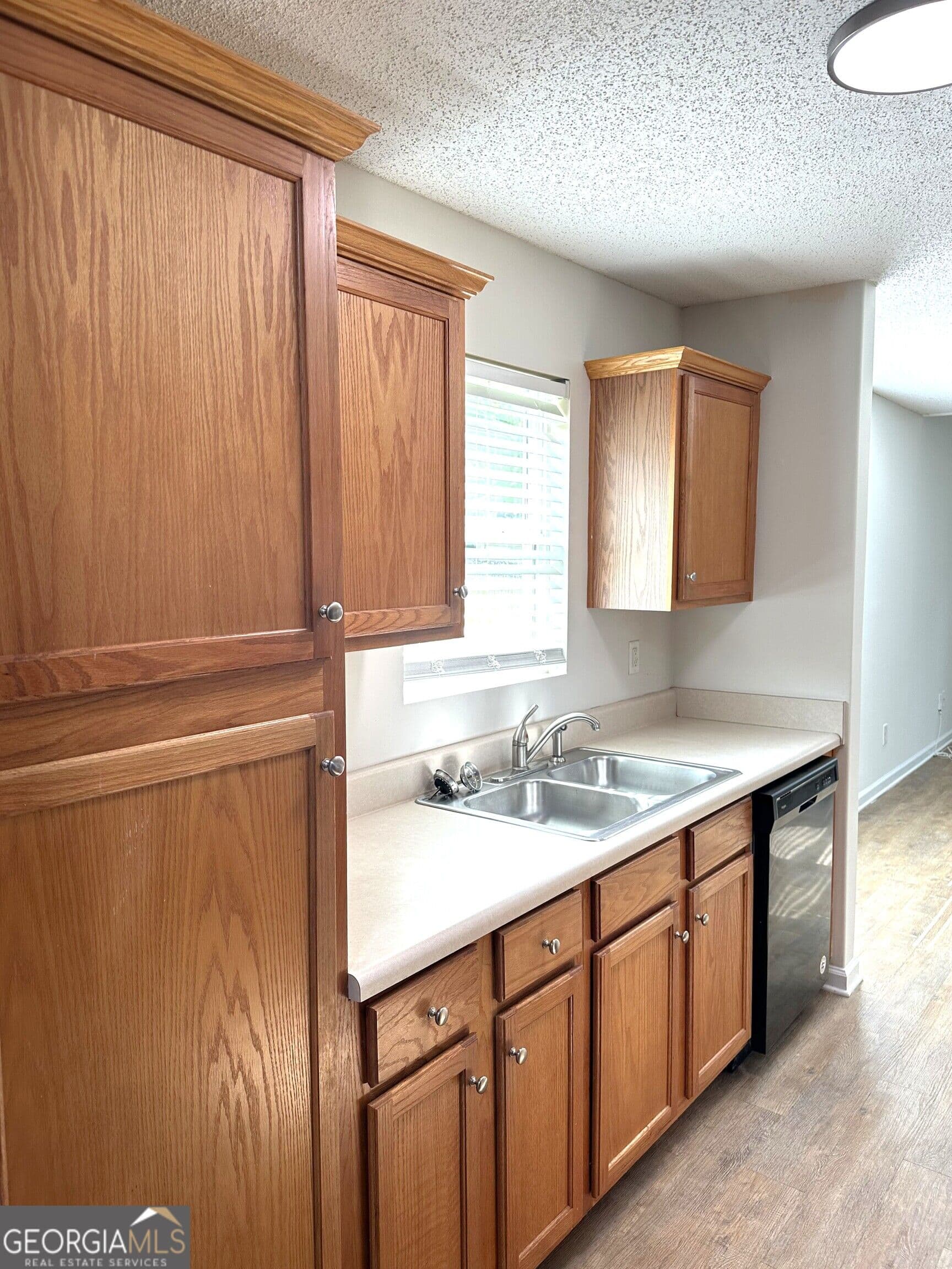 3 bedroom, 2 bathroom, 1,309 sq ft single family residence for sale at 124 Bridgewater Circle, Athens, GA 30601 — photo 6