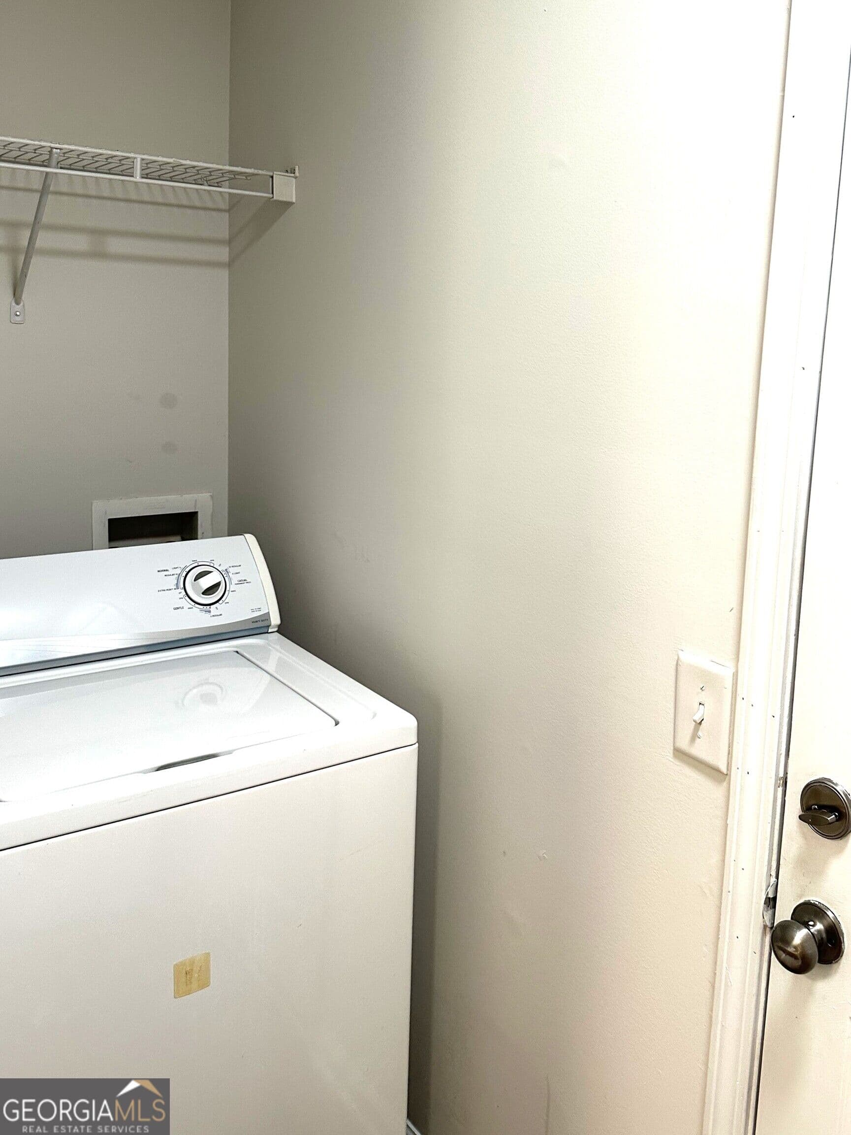 3 bedroom, 2 bathroom, 1,309 sq ft single family residence for sale at 124 Bridgewater Circle, Athens, GA 30601 — photo 7