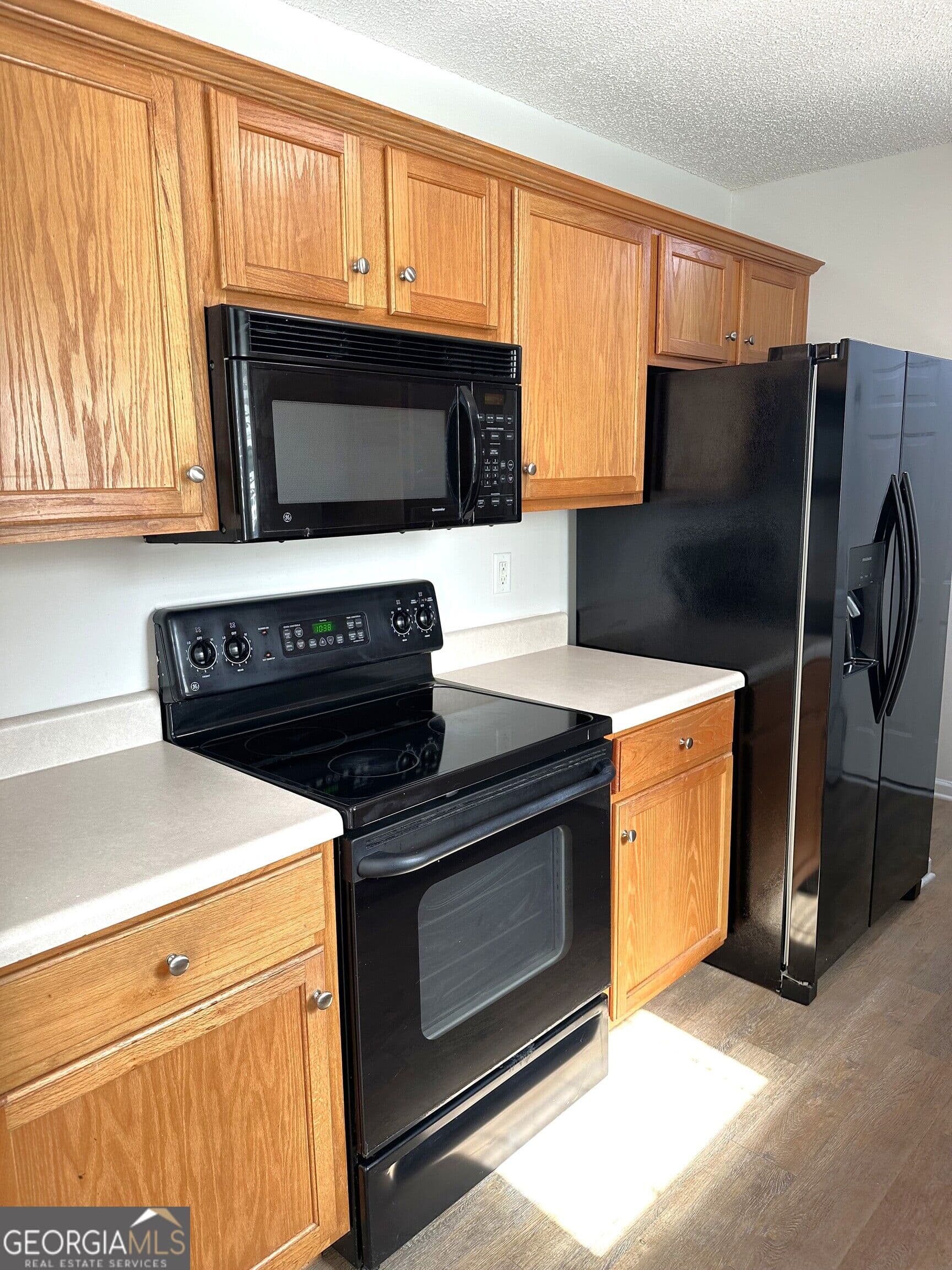 3 bedroom, 2 bathroom, 1,309 sq ft single family residence for sale at 124 Bridgewater Circle, Athens, GA 30601 — photo 5