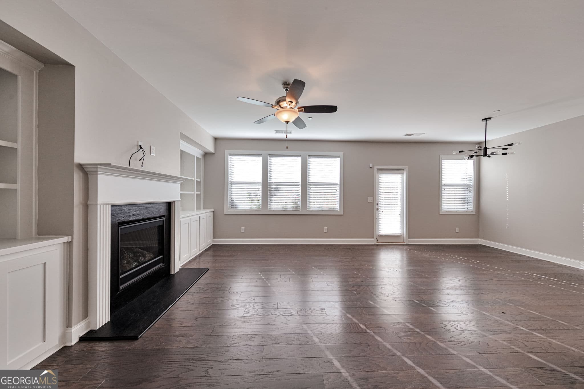3 bedroom, 2.5 bathroom, 1,829 sq ft townhouse for rent at 109 Davina Drive, Smyrna, GA 30082 for $3,050 a month — photo 3