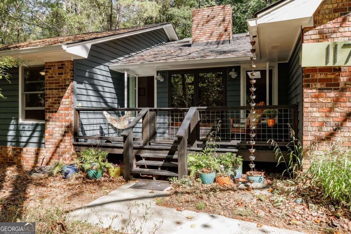 3 bedroom, 2 bathroom, 1,989 sq ft single family residence for sale at 117 Gibbons Place, Athens, GA 30605 — photo 3