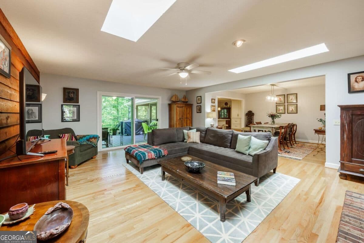 3 bedroom, 2 bathroom, 1,989 sq ft single family residence for sale at 117 Gibbons Place, Athens, GA 30605 — photo 10