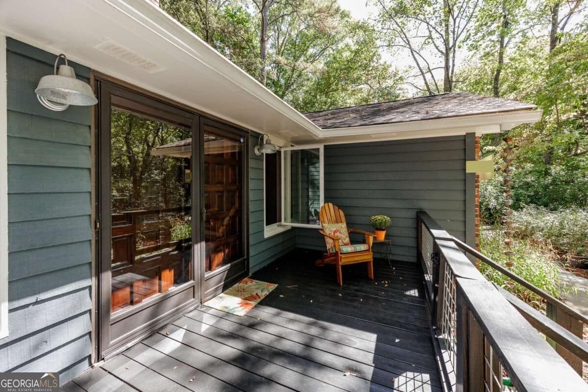 3 bedroom, 2 bathroom, 1,989 sq ft single family residence for sale at 117 Gibbons Place, Athens, GA 30605 — photo 4