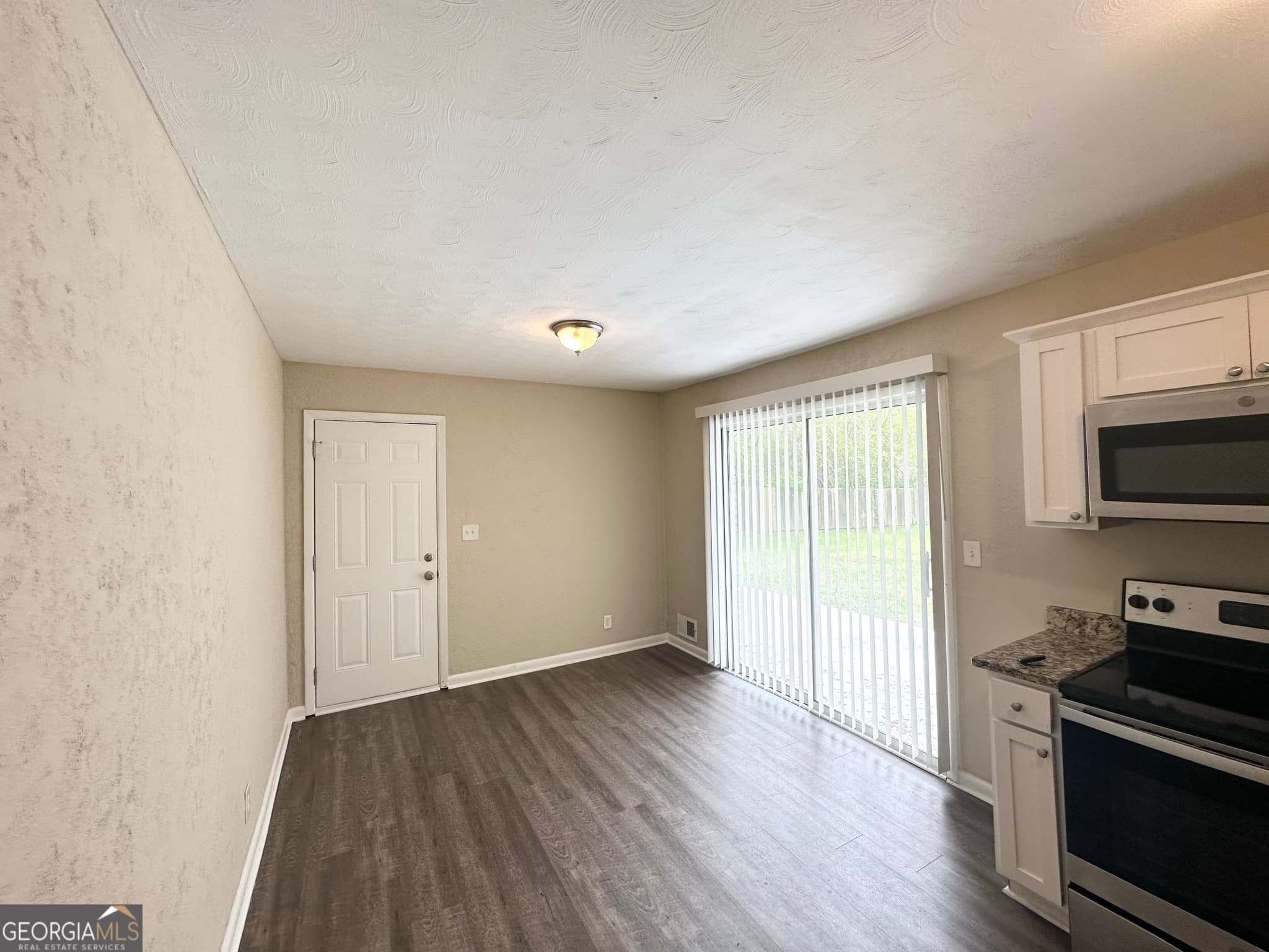 3 bedroom, 1.5 bathroom, 1,275 sq ft single family residence for sale at 4140 Pierce Road, South Fulton, GA 30349 — photo 6
