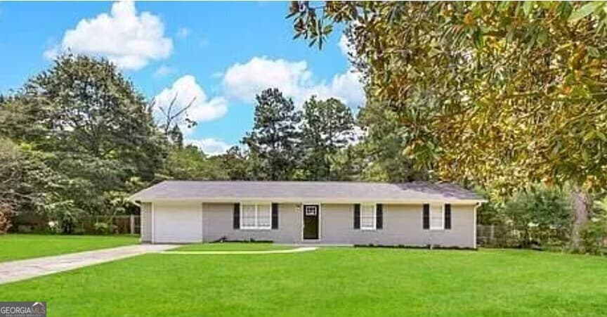 3 bedroom, 1.5 bathroom, 1,275 sq ft single family residence for sale at 4140 Pierce Road, South Fulton, GA 30349 — photo 1 of 18
