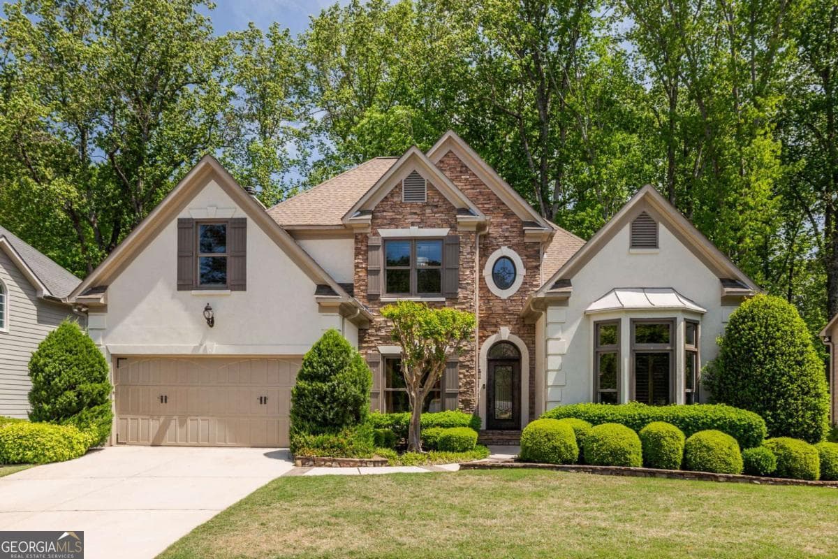4 bedroom, 2.5 bathroom, 3,059 sq ft single family residence sold at 150 Park Creek Drive, Alpharetta, GA 30005