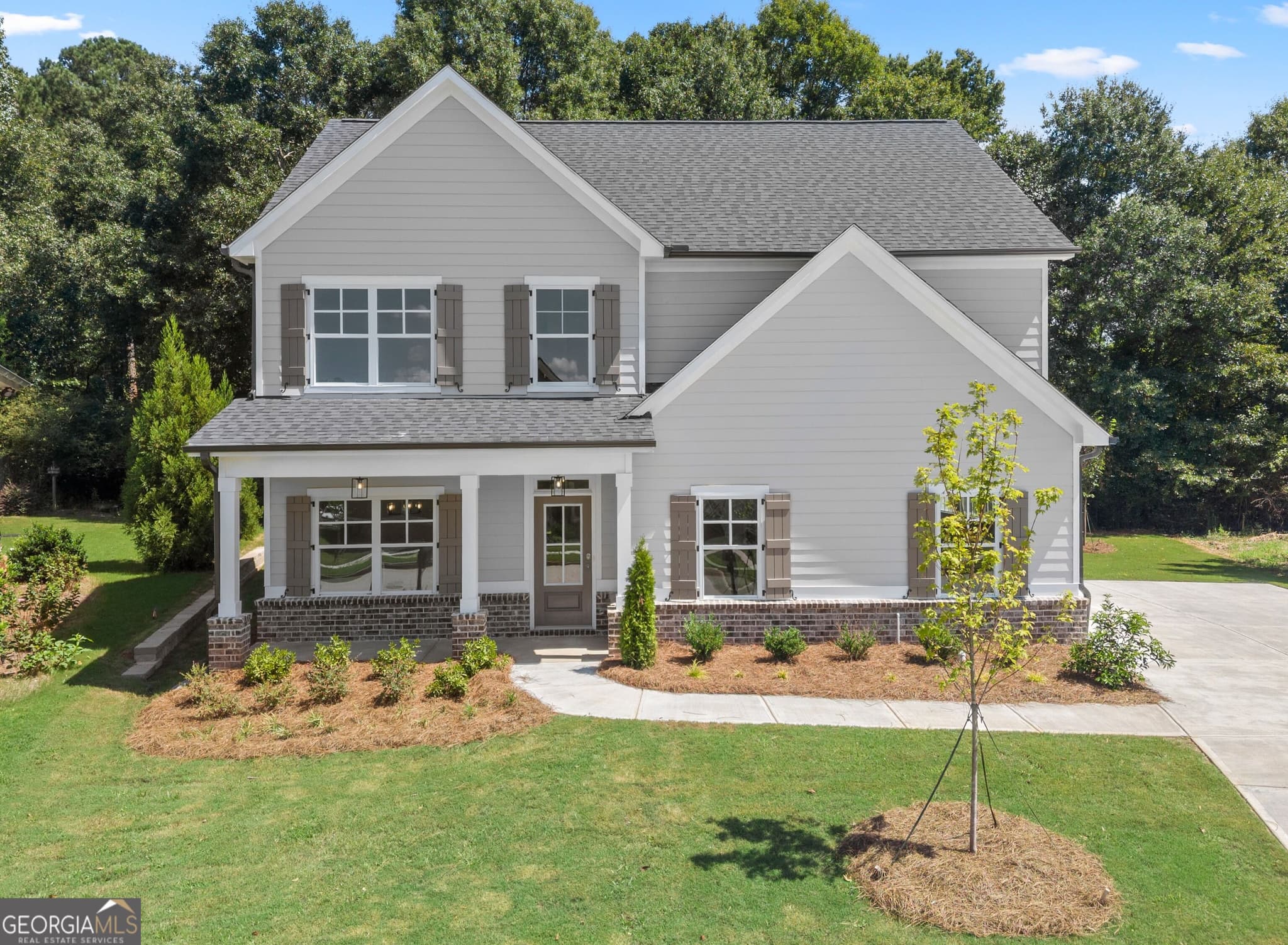 4 bedroom, 2.5 bathroom, 2,223 sq ft single family residence for sale at 4290 Brookhaven Drive, Covington, GA 30014 — photo 2
