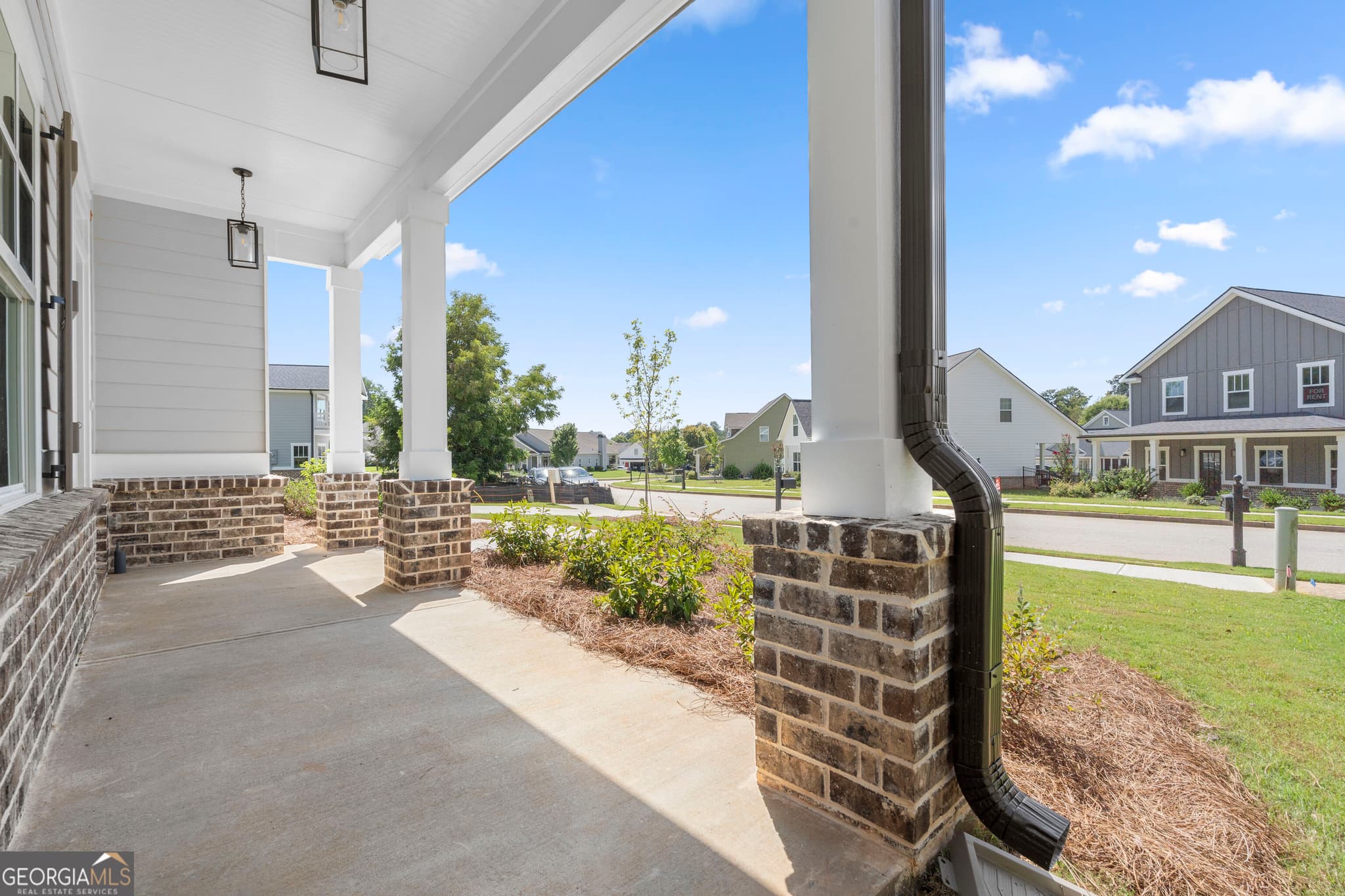 4 bedroom, 2.5 bathroom, 2,223 sq ft single family residence for sale at 4290 Brookhaven Drive, Covington, GA 30014 — photo 6