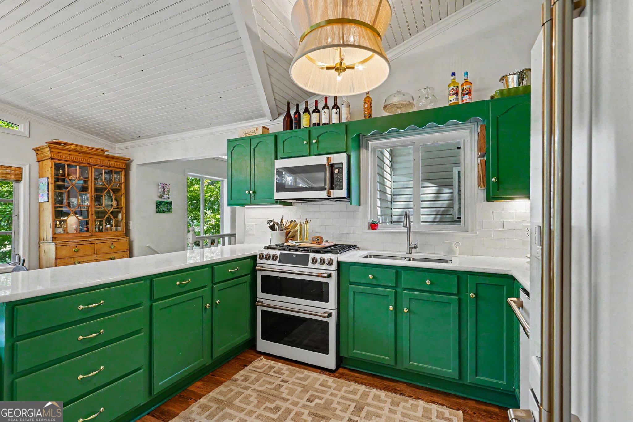 5 bedroom, 4 bathroom cabin,single family residence for sale at 232 Perrin Cove Road, Tiger, GA 30576 — photo 9