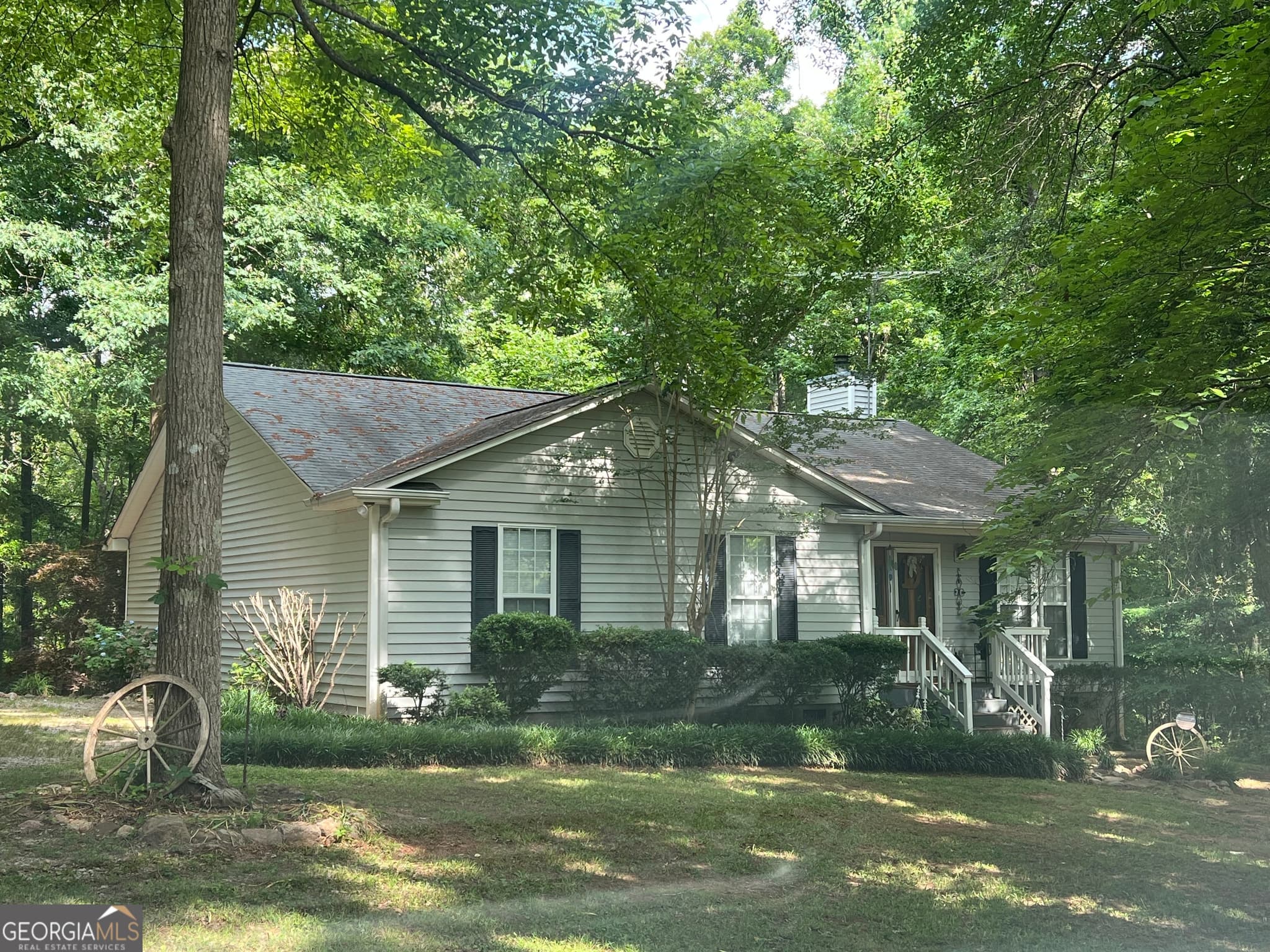 3 bedroom, 2 bathroom, 1,894 sq ft single family residence for sale at 644 Parham Road, Griffin, GA 30223 — photo 1 of 31
