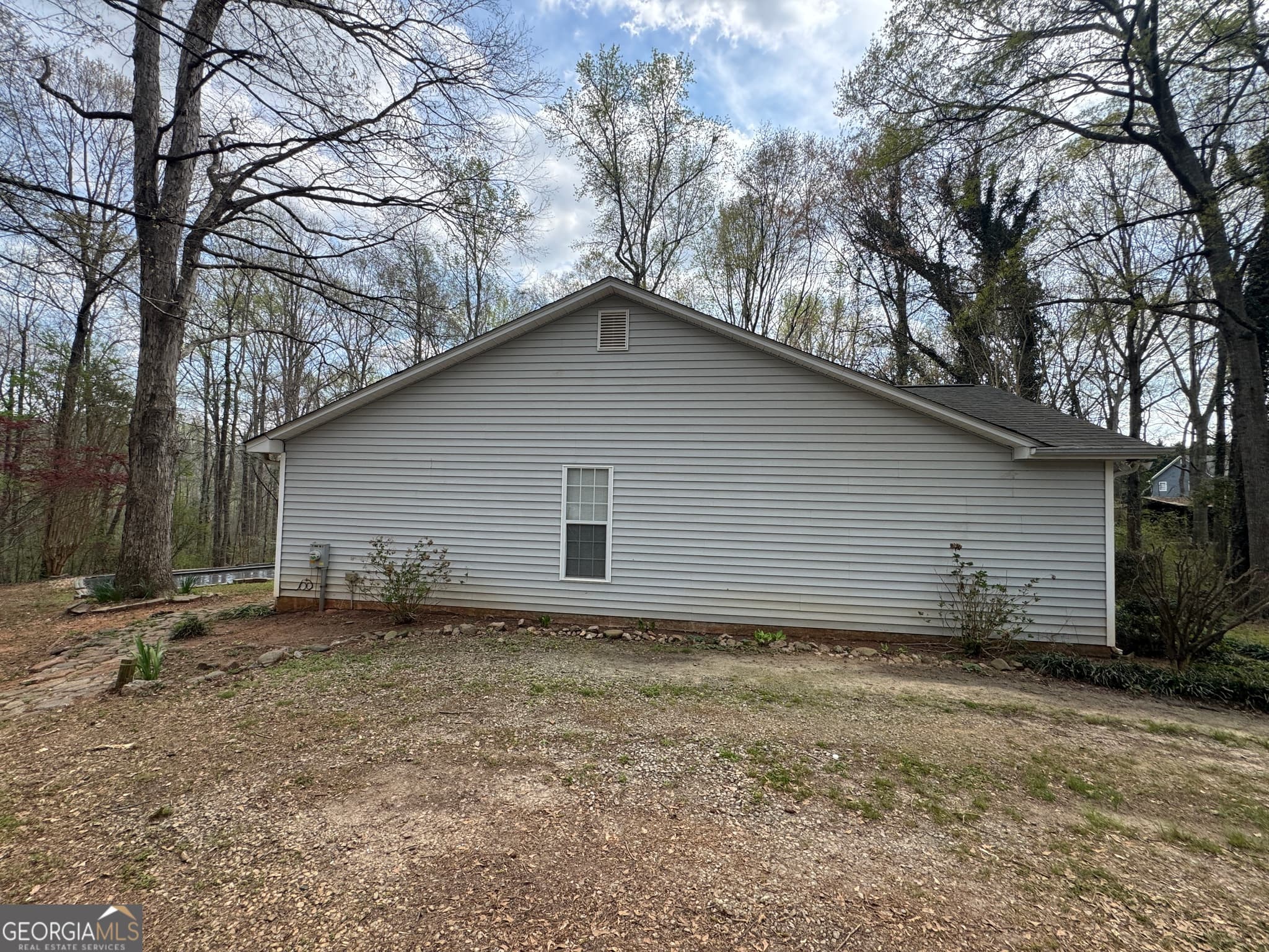 3 bedroom, 2 bathroom, 1,894 sq ft single family residence for sale at 644 Parham Road, Griffin, GA 30223 — photo 8
