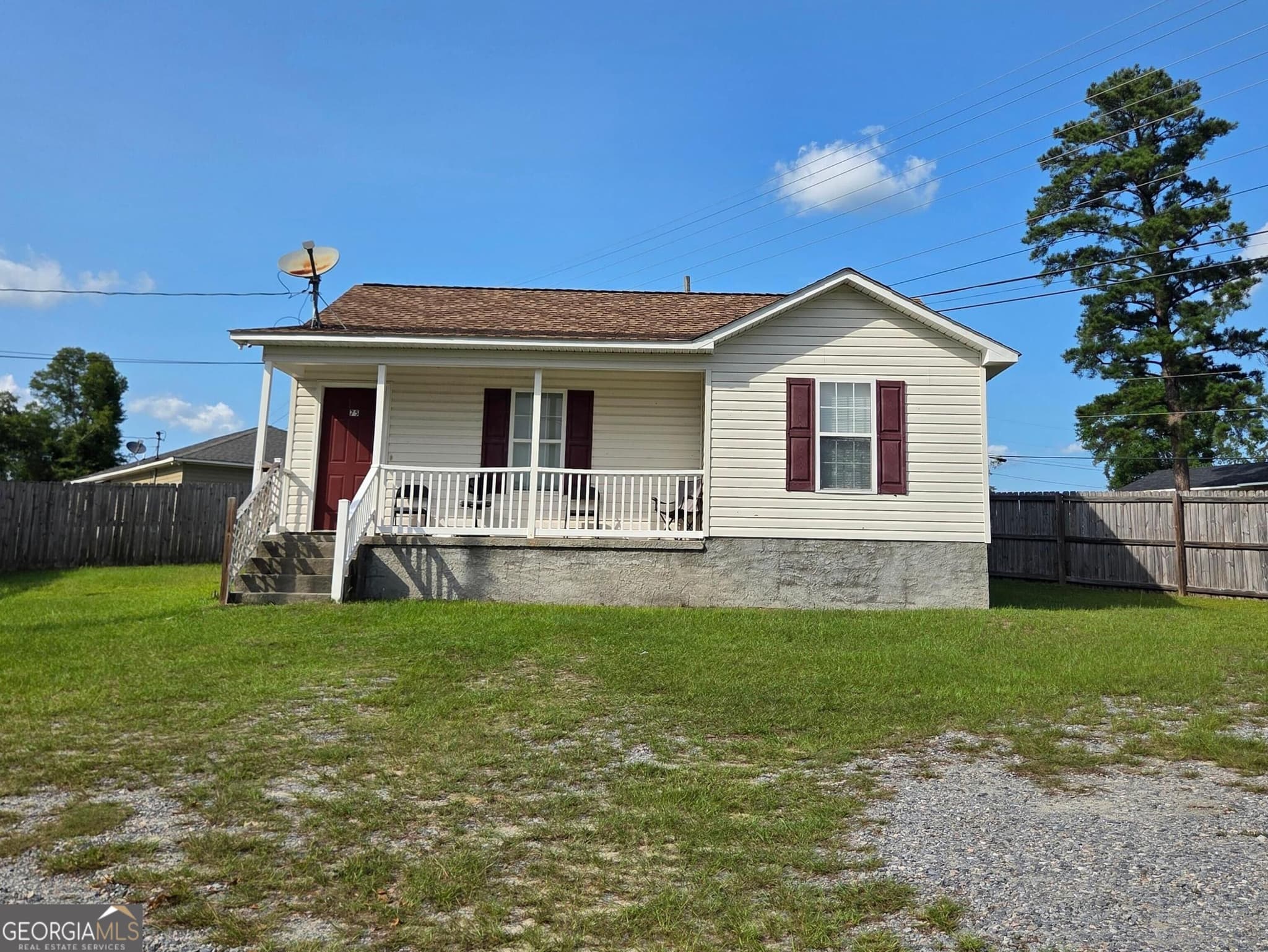 multi family for sale at 73 / 75 / 77 Royden Drive, Soperton, GA 30457 — photo 2
