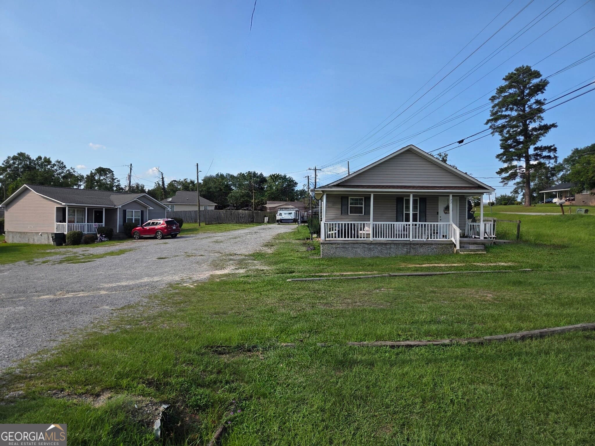 multi family for sale at 73 / 75 / 77 Royden Drive, Soperton, GA 30457 — photo 4
