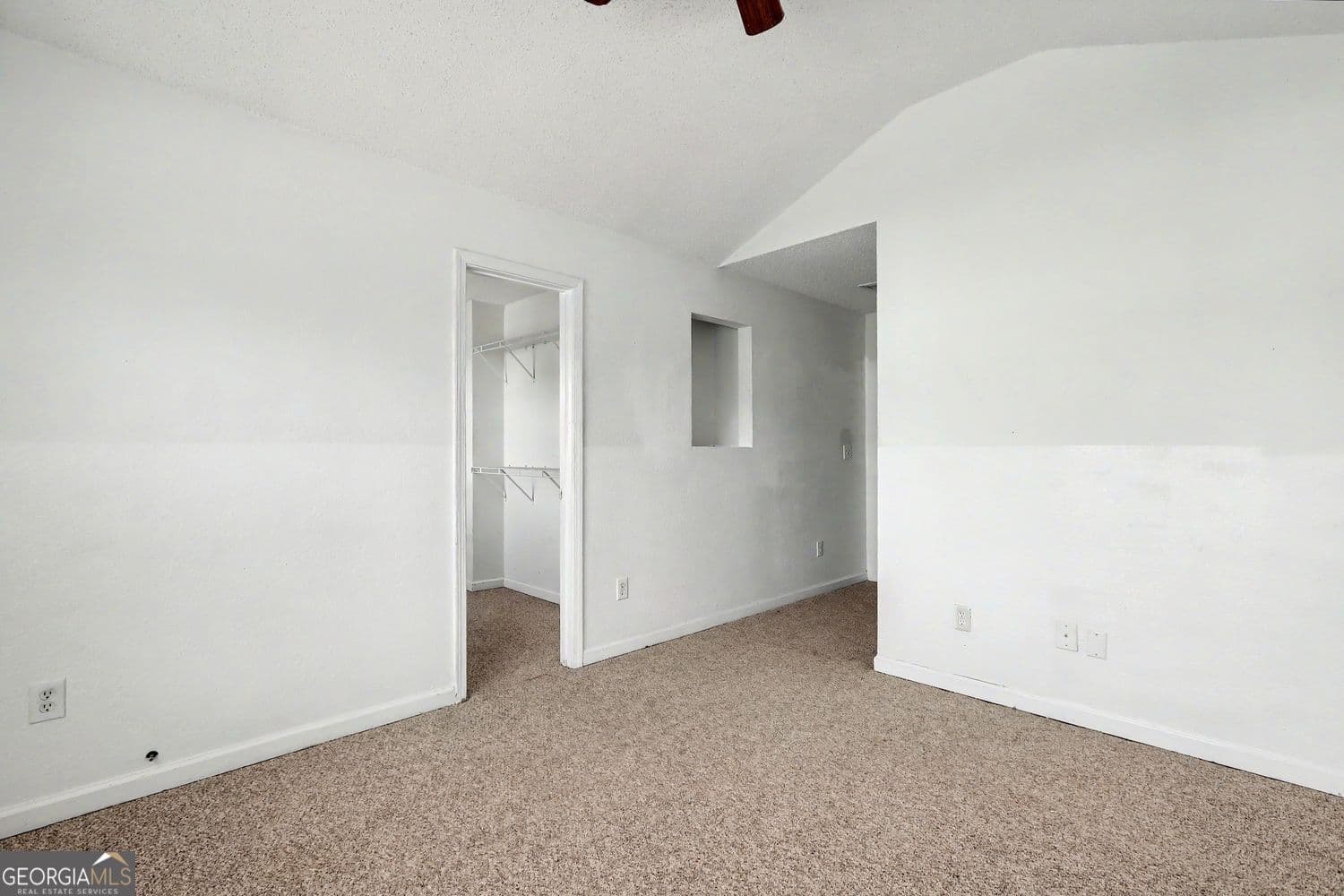 3 bedroom, 2.5 bathroom, 1,562 sq ft townhouse for sale at 136 Madeline Court, Mcdonough, GA 30253 — photo 4