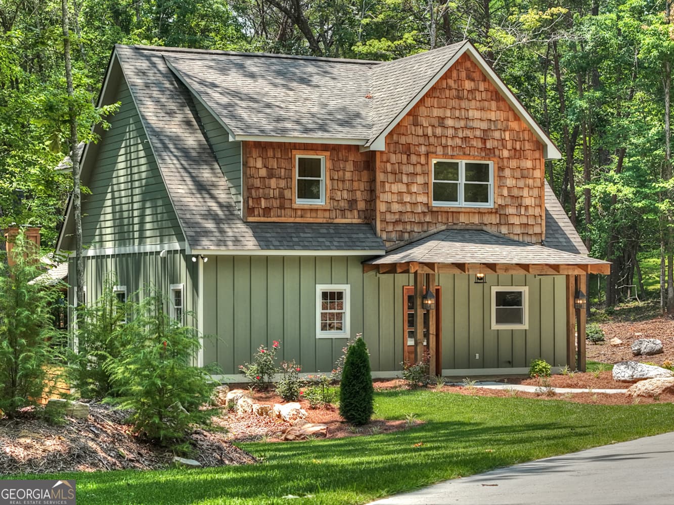 3 bedroom, 2.5 bathroom, 1,827 sq ft single family residence for sale at 646 High Country Circle, Morganton, GA 30560 — photo 3