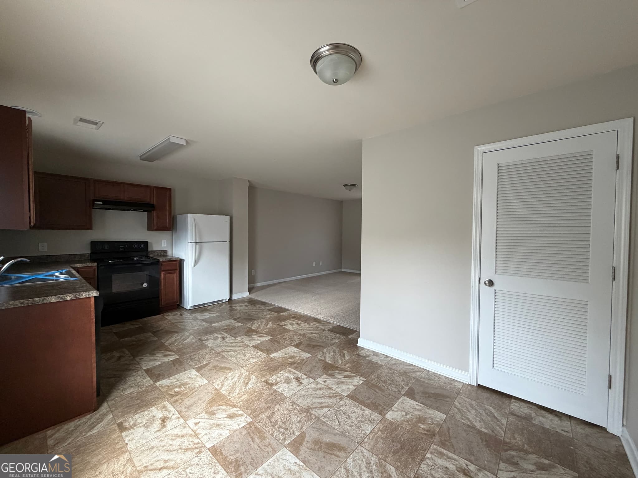 3 bedroom, 1.5 bathroom, 1,040 sq ft single family residence for sale at 4010 Rambling Way, Hephzibah, GA 30815 — photo 6