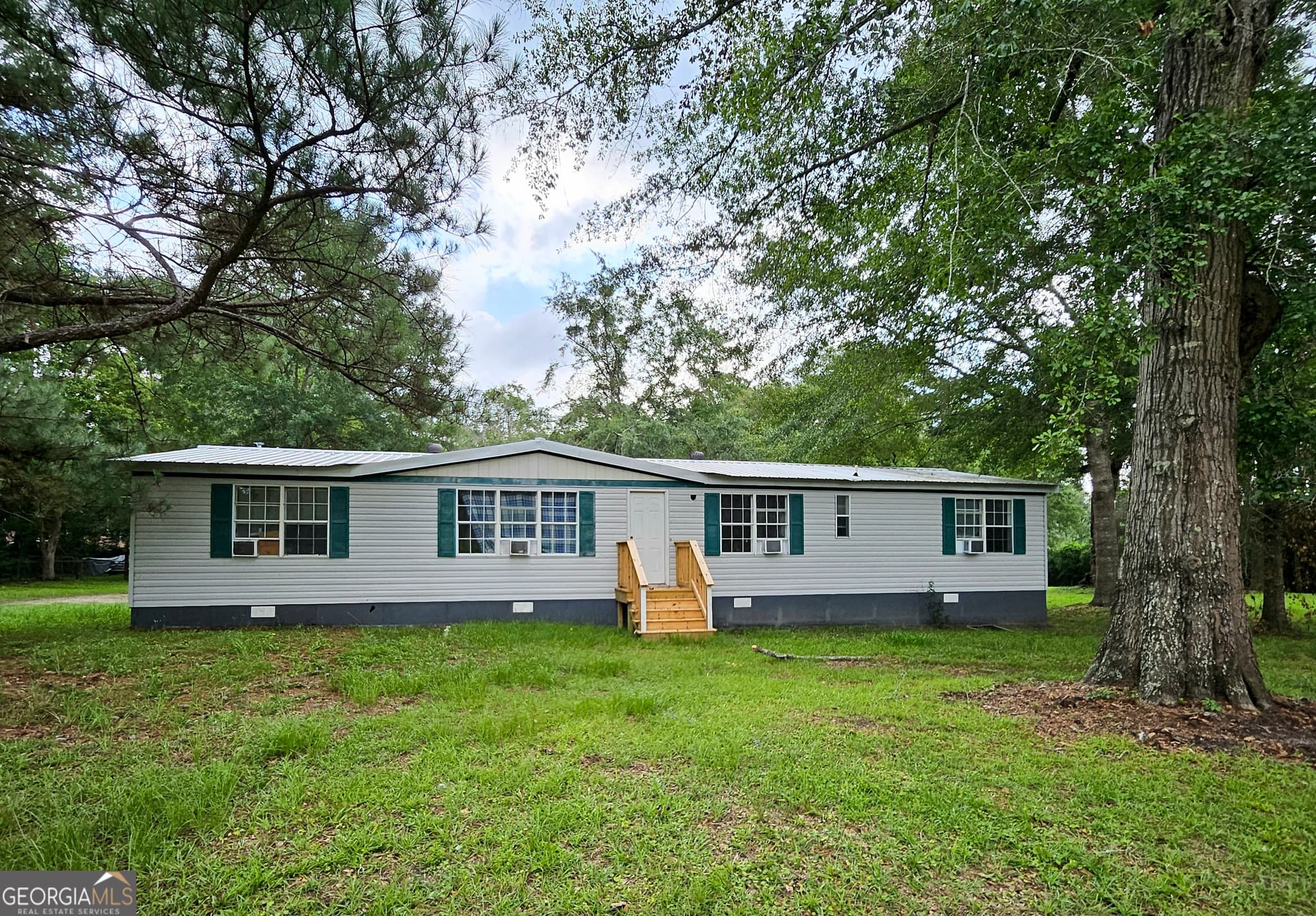 8 bedroom, 4 bathroom single family residence sold at 7274 US Highway 19S, Thomasville, GA 31757