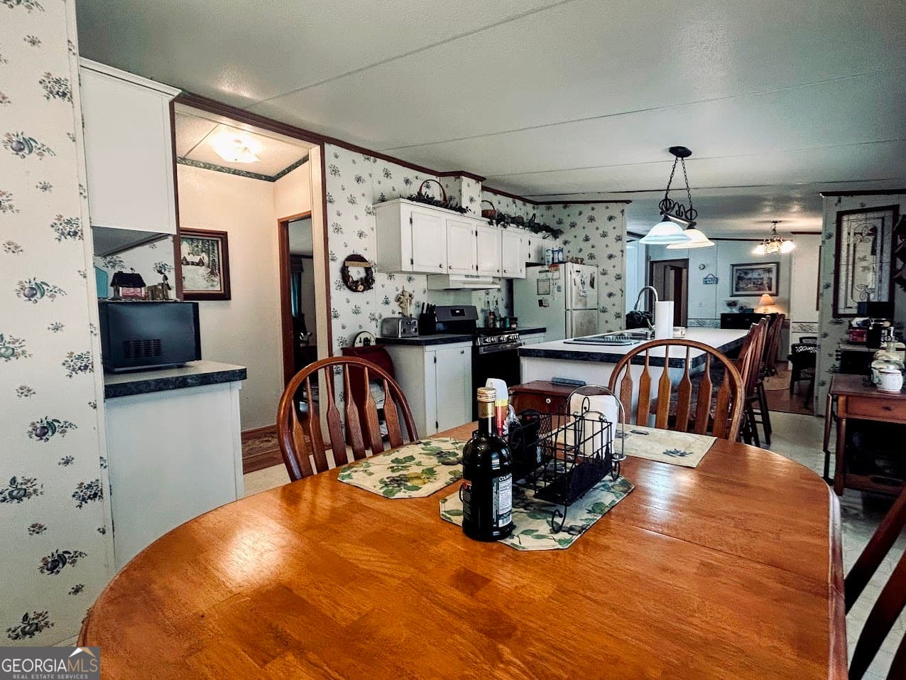 3 bedroom, 2 bathroom, 1,800 sq ft manufactured home,single family residence for sale at 156 Flatrock Road, Eatonton, GA 31024 — photo 7
