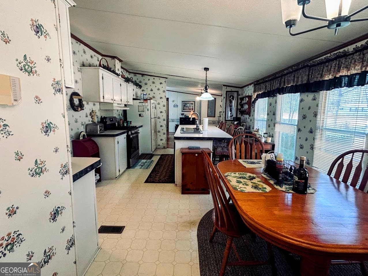 3 bedroom, 2 bathroom, 1,800 sq ft manufactured home,single family residence for sale at 156 Flatrock Road, Eatonton, GA 31024 — photo 9