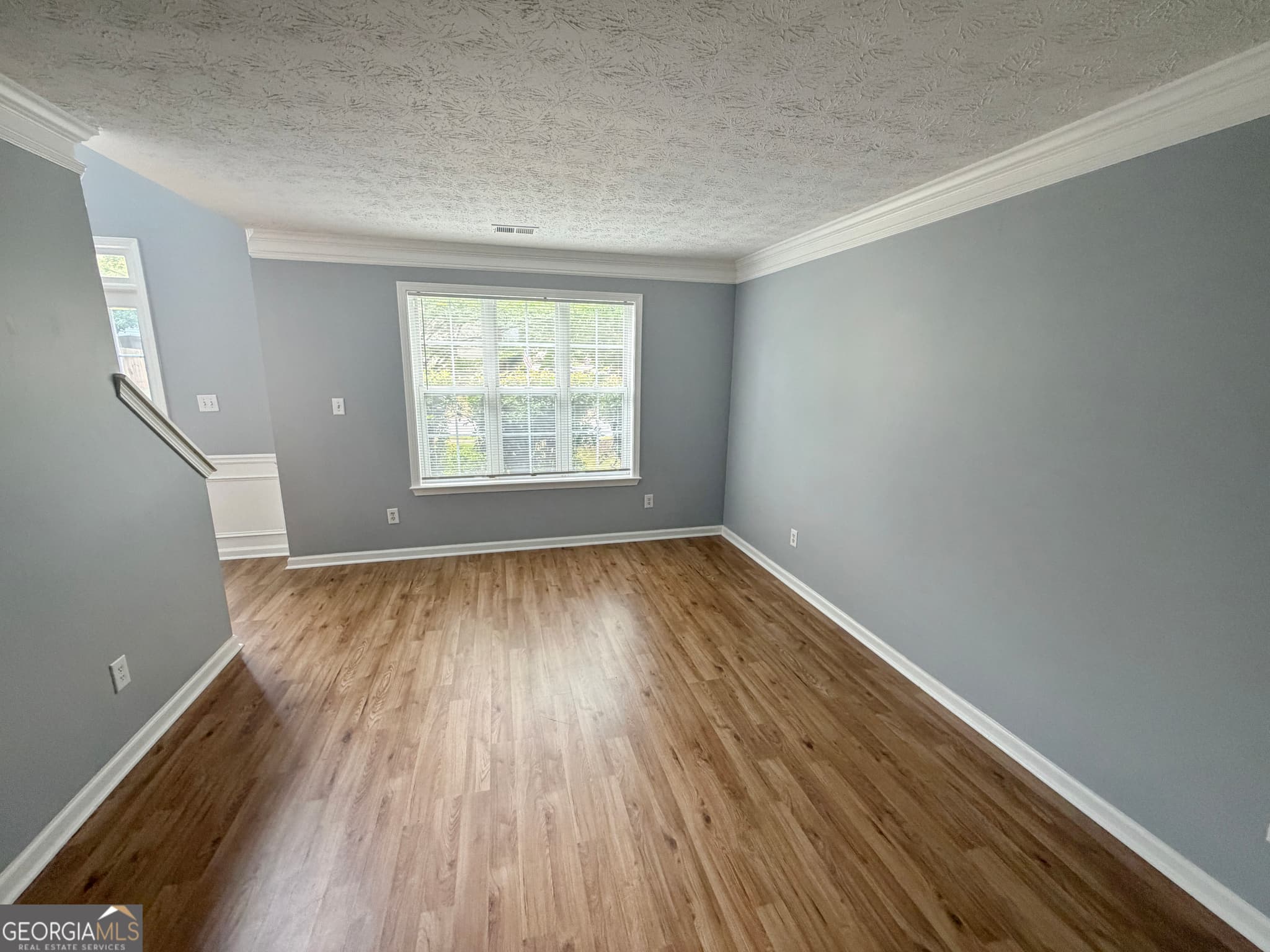 4 bedroom, 2.5 bathroom, 2,780 sq ft single family residence for sale at 2950 MONROVIA Trail, Kennesaw, GA 30144 — photo 4