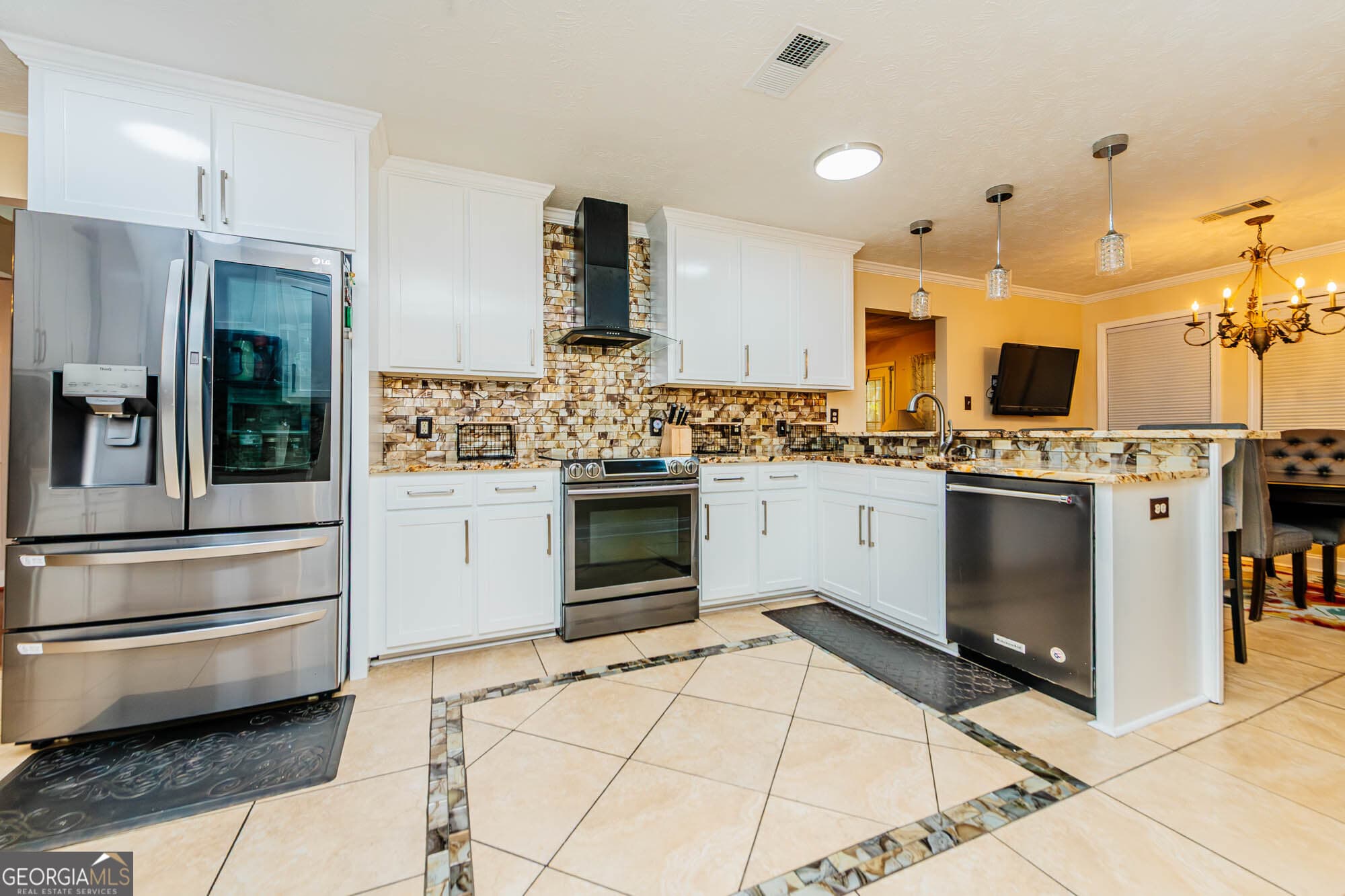 4 bedroom, 3.5 bathroom, 3,681 sq ft single family residence for sale at 204 Aspen Court, Macon, GA 31216 — photo 7