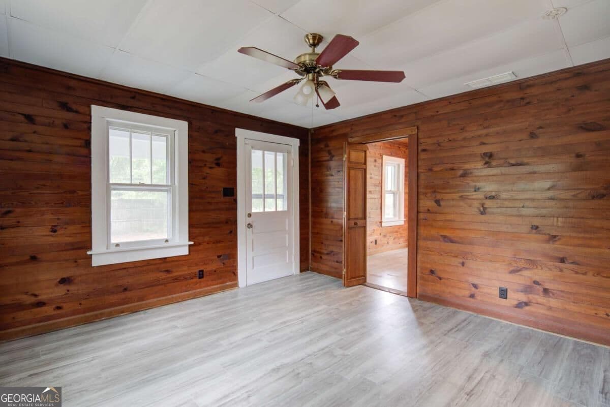 3 bedroom, 2 bathroom single family residence for rent at 7985 Midway Road, Alpharetta, GA 30004 for $1,995 a month — photo 9