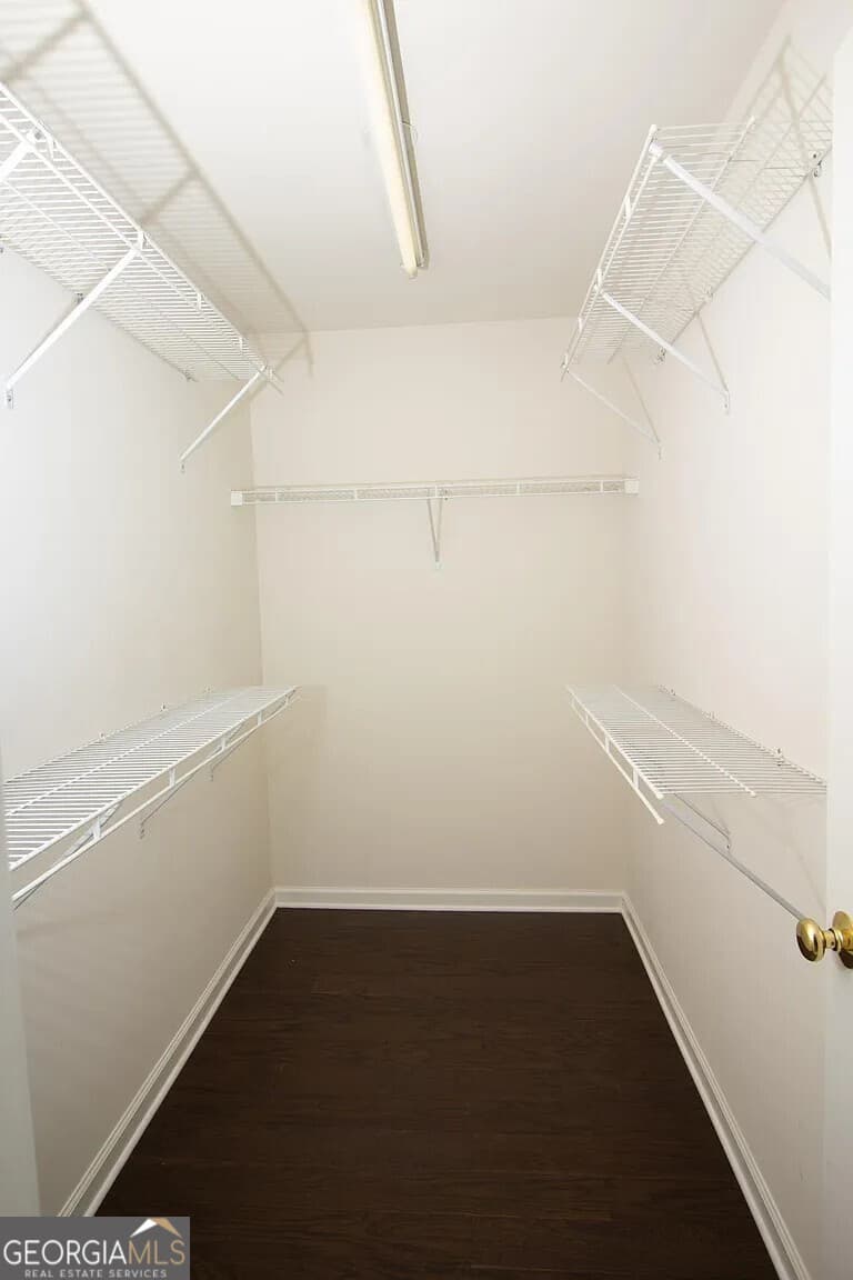 2 bedroom, 3 bathroom, 1,963 sq ft townhouse for rent at 5142 Manerdale Drive, Atlanta, GA 30339 for $2,500 a month — photo 7