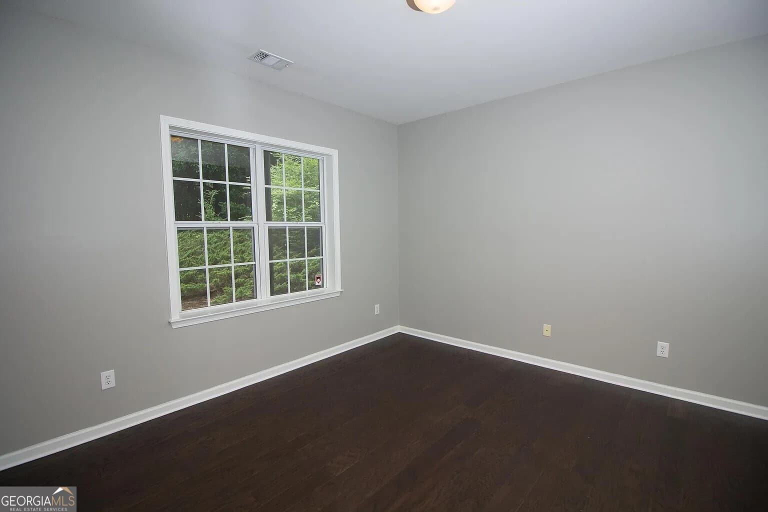 2 bedroom, 3 bathroom, 1,963 sq ft townhouse for rent at 5142 Manerdale Drive, Atlanta, GA 30339 for $2,500 a month — photo 3