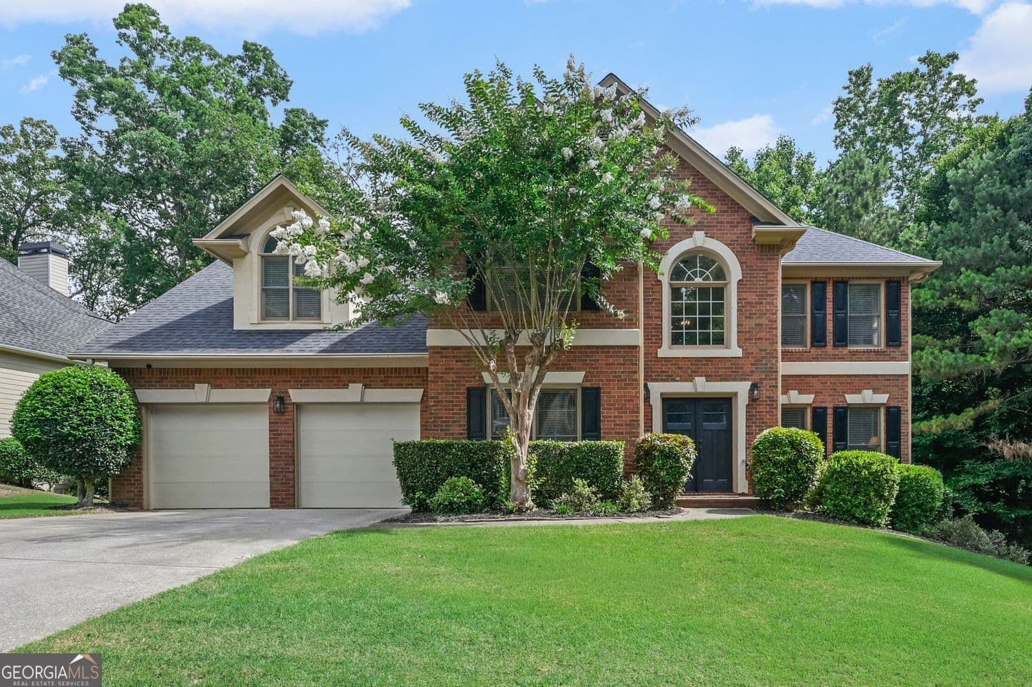 5 bedroom, 4 bathroom, 4,511 sq ft single family residence sold at 4195 Canterbury Walk Drive, Duluth, GA 30097
