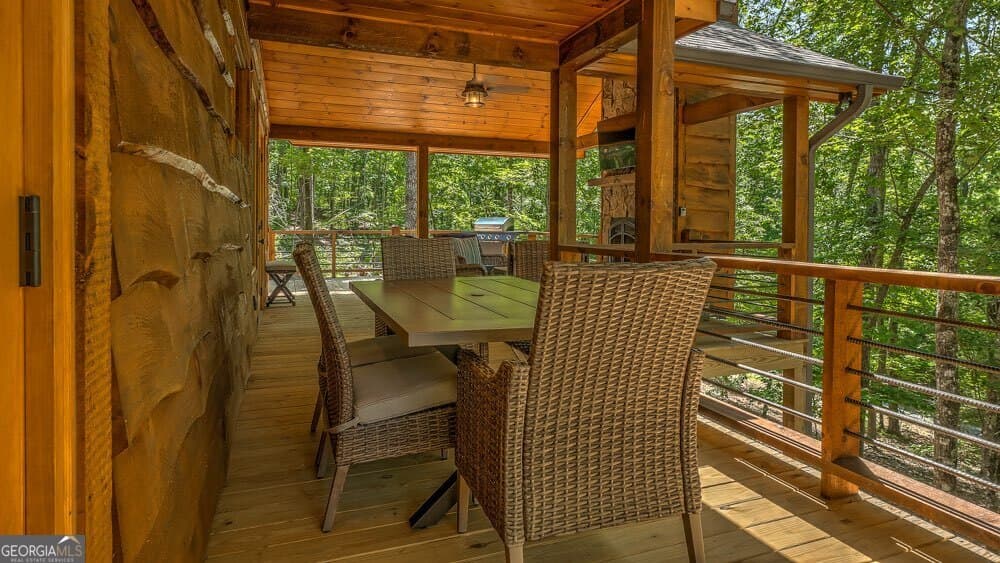 3 bedroom, 3 bathroom, 2,356 sq ft cabin,single family residence for sale at 149 Heritage Drive 9, Mineral Bluff, GA 30559 — photo 10