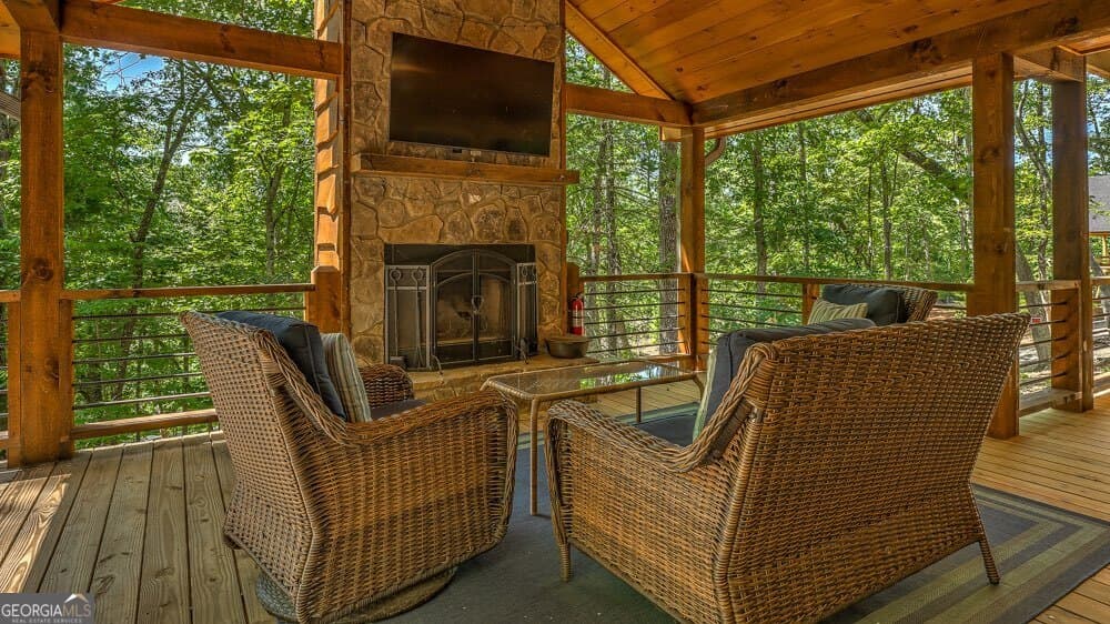 3 bedroom, 3 bathroom, 2,356 sq ft cabin,single family residence for sale at 149 Heritage Drive 9, Mineral Bluff, GA 30559 — photo 8