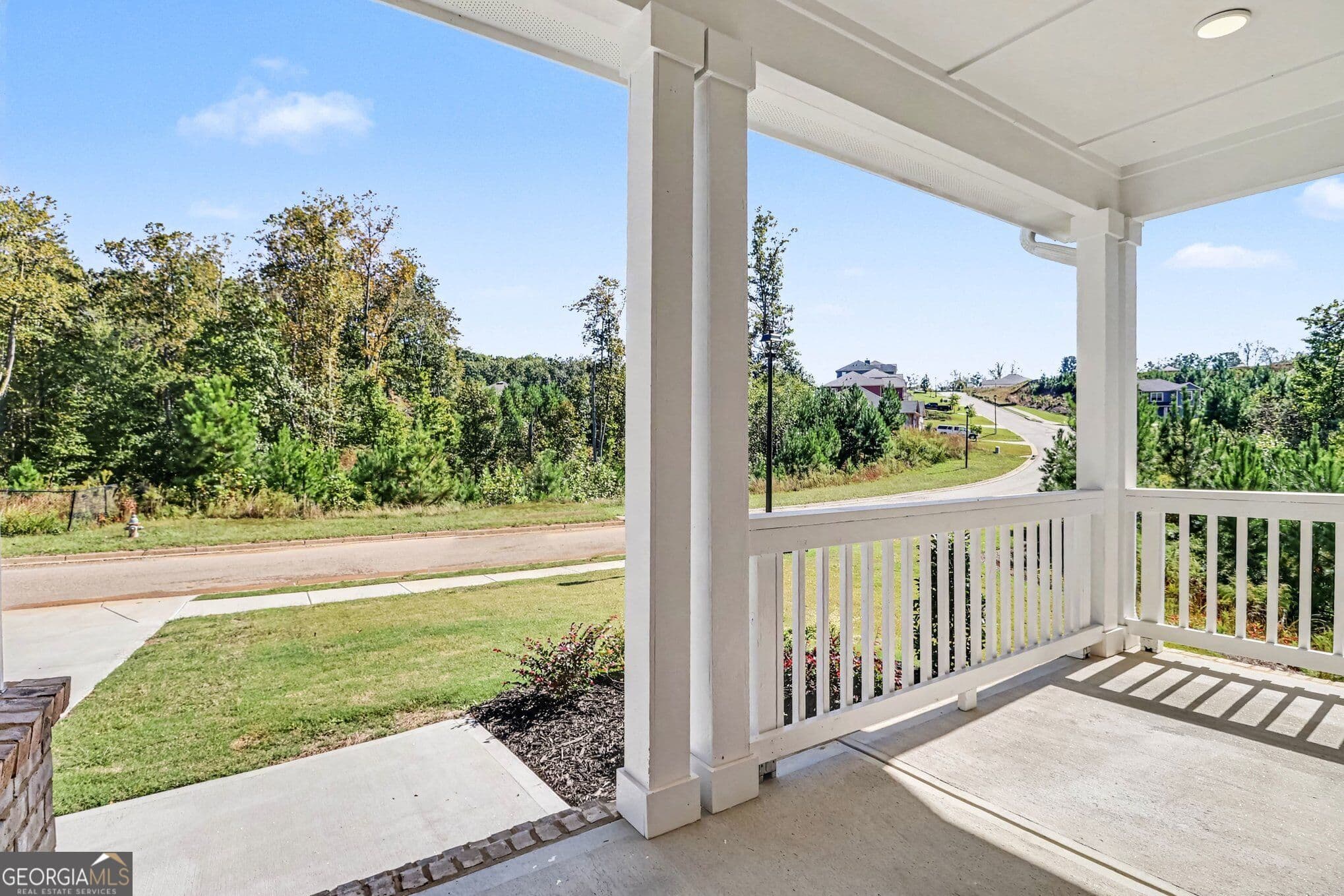 5 bedroom, 3.5 bathroom, 3,213 sq ft single family residence for sale at 181 Thunder Valley, Dawsonville, GA 30534 — photo 5