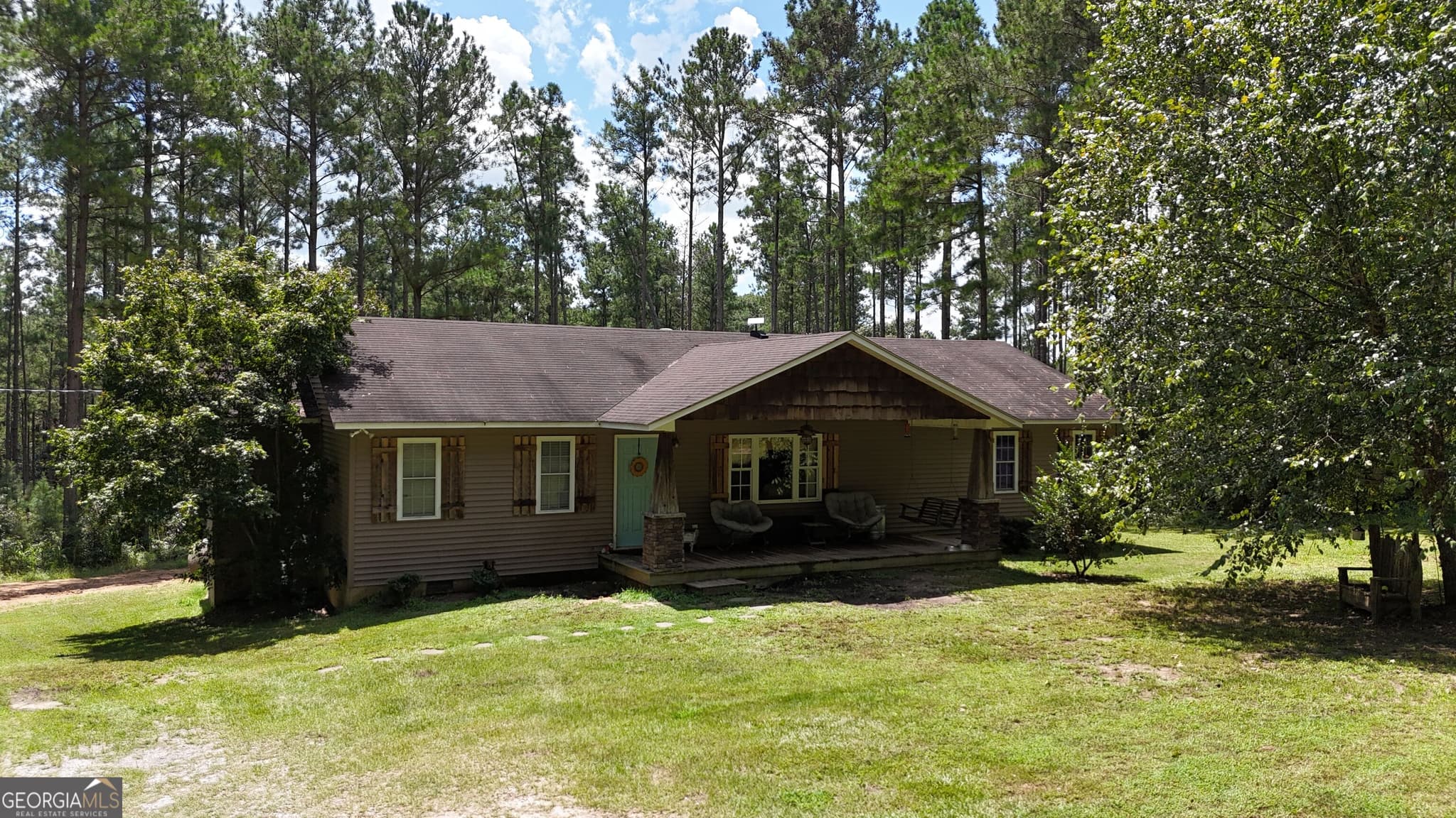 3 bedroom, 2 bathroom, 1,652 sq ft single family residence for sale at 3553 Parhamtown Road, Bowman, GA 30624